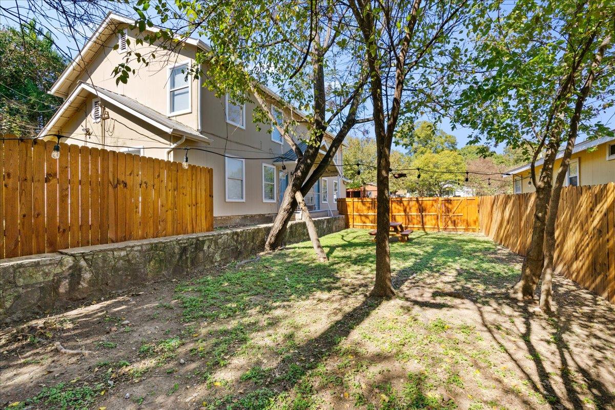 3107 E 13th St # A, Austin, TX 78702