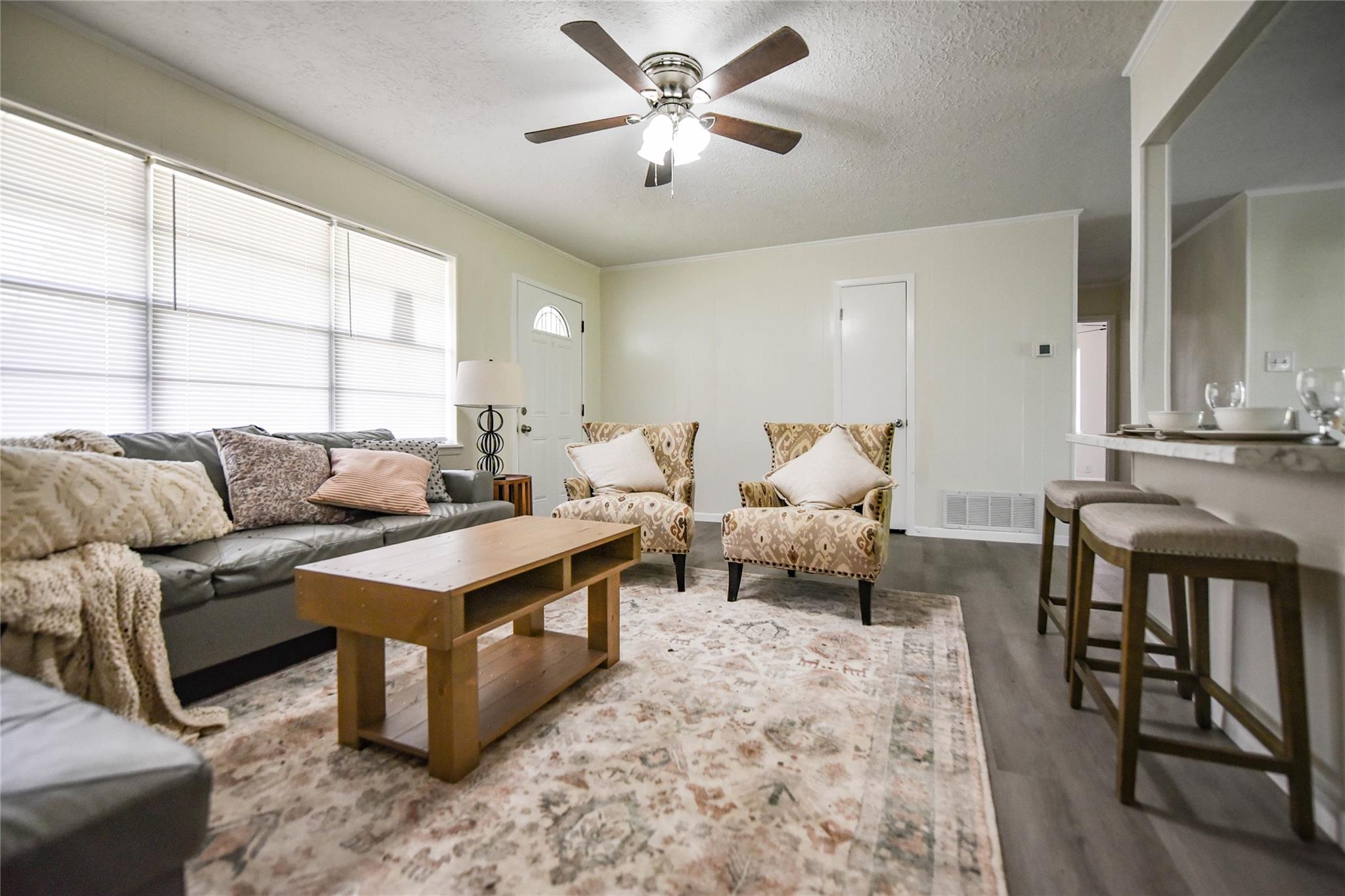8 Patinka Drive, Hearne, TX 77859