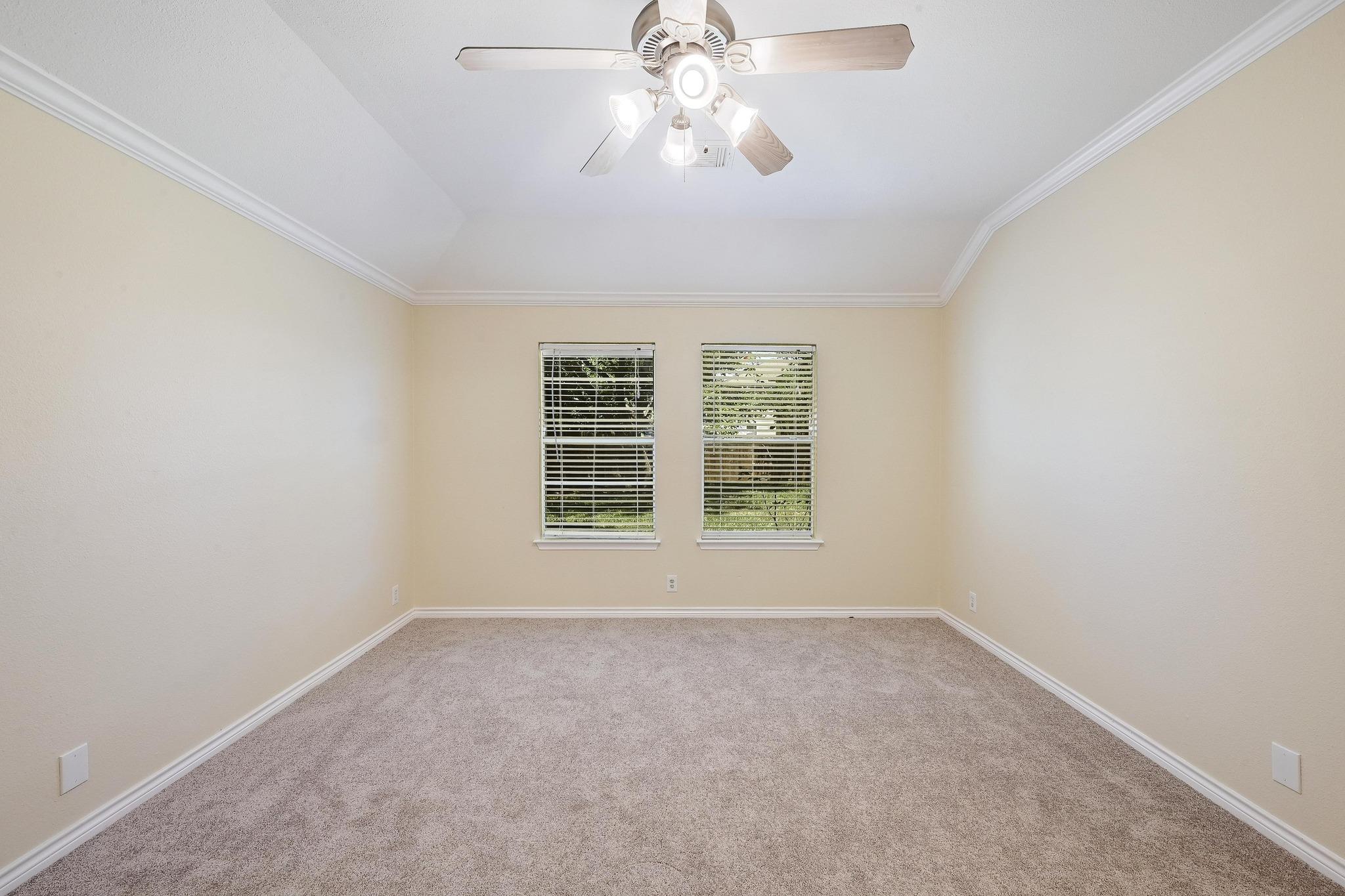 136 Winter St, Kyle, TX 78640