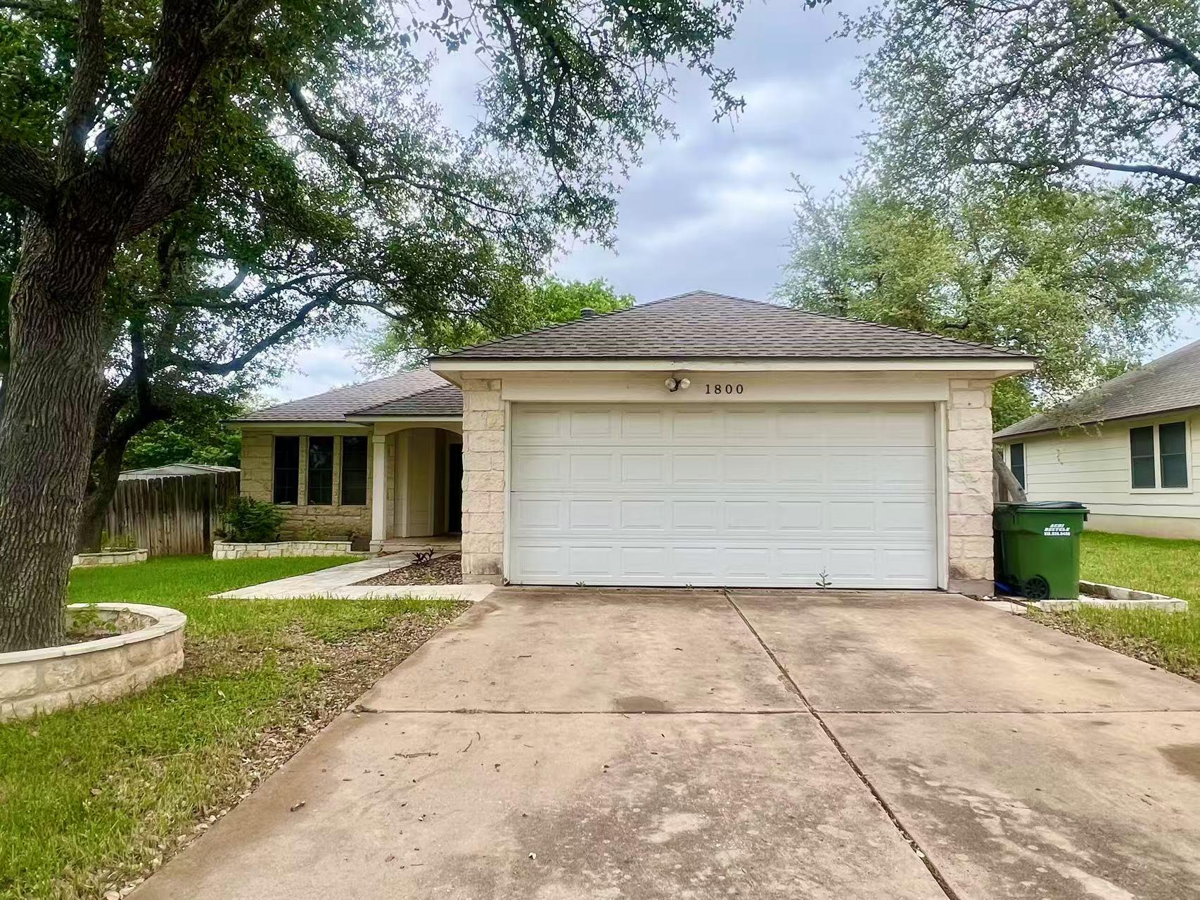 1800 Columbine Ln, Leander, TX 78641