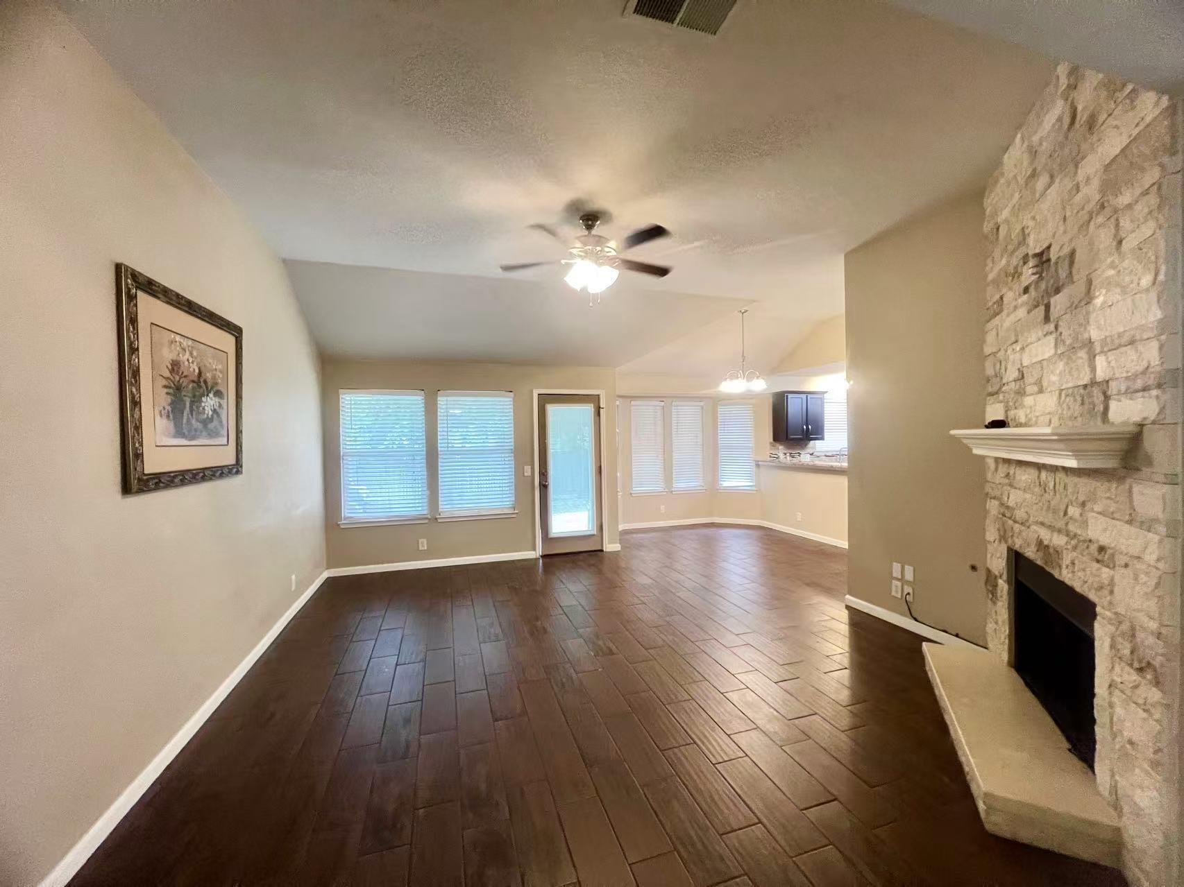 1800 Columbine Ln, Leander, TX 78641