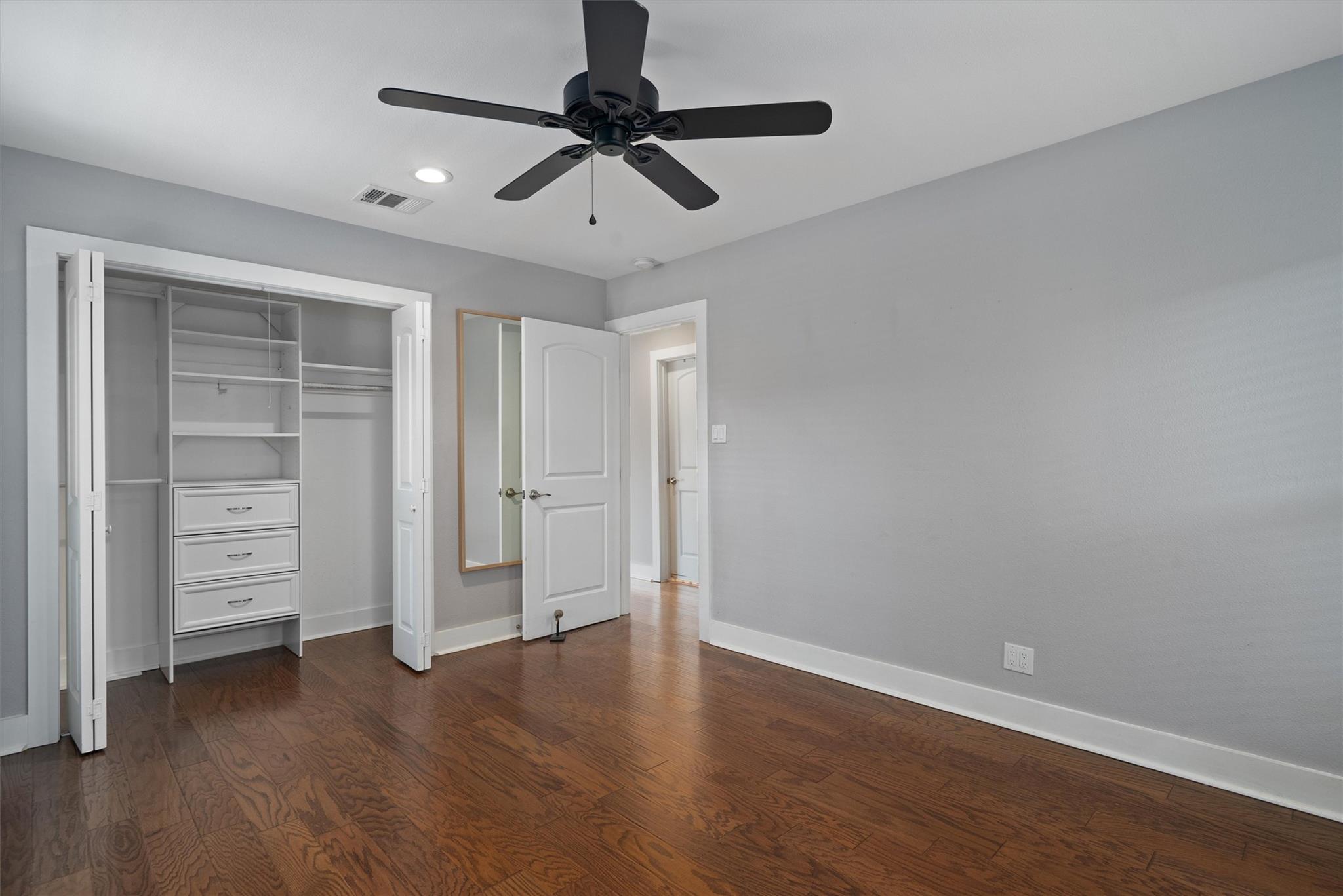 2609 S 5th St, Austin, TX 78704