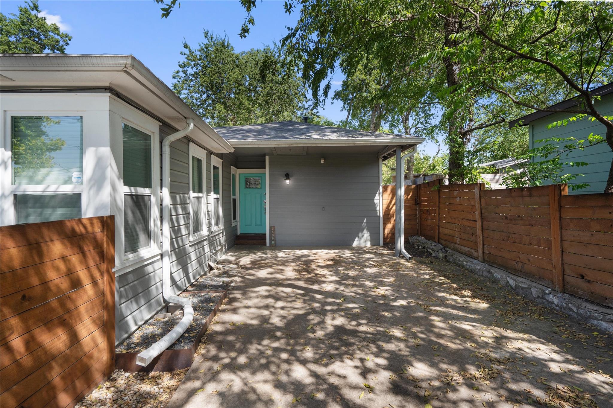 2609 S 5th St, Austin, TX 78704