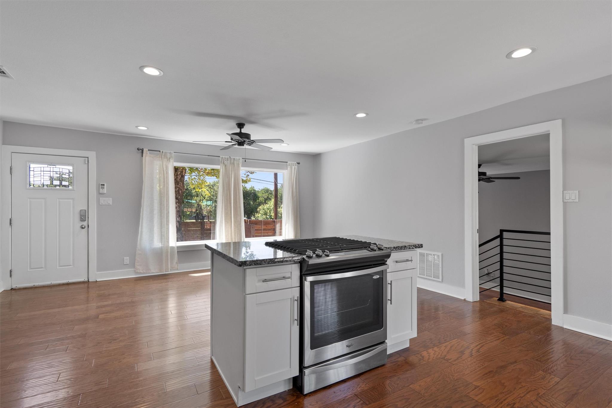 2609 S 5th St, Austin, TX 78704