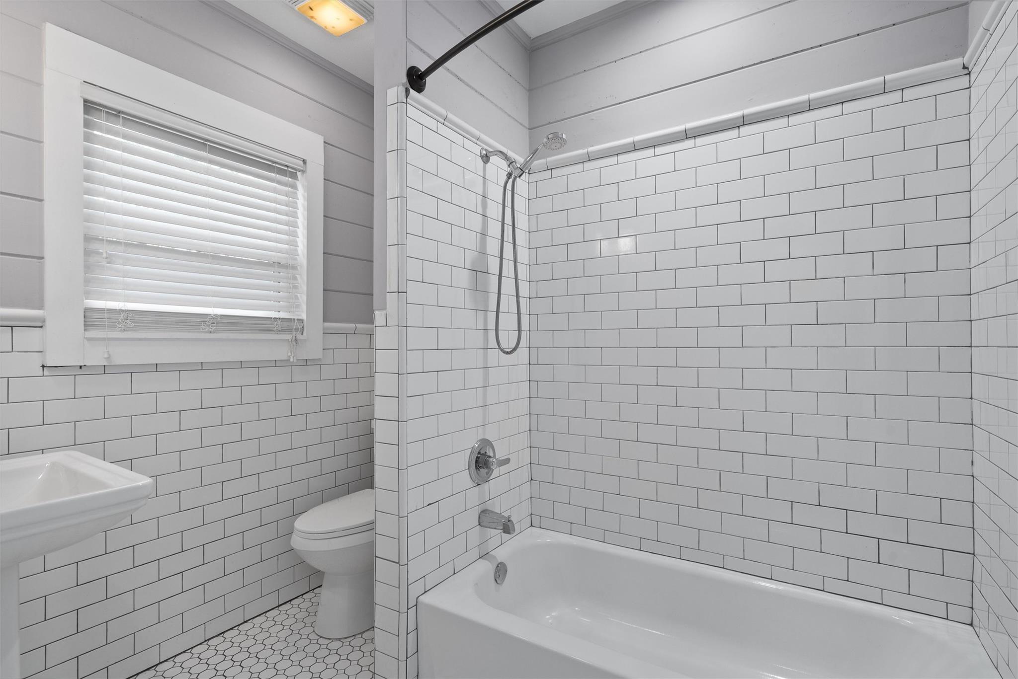 2609 S 5th St, Austin, TX 78704