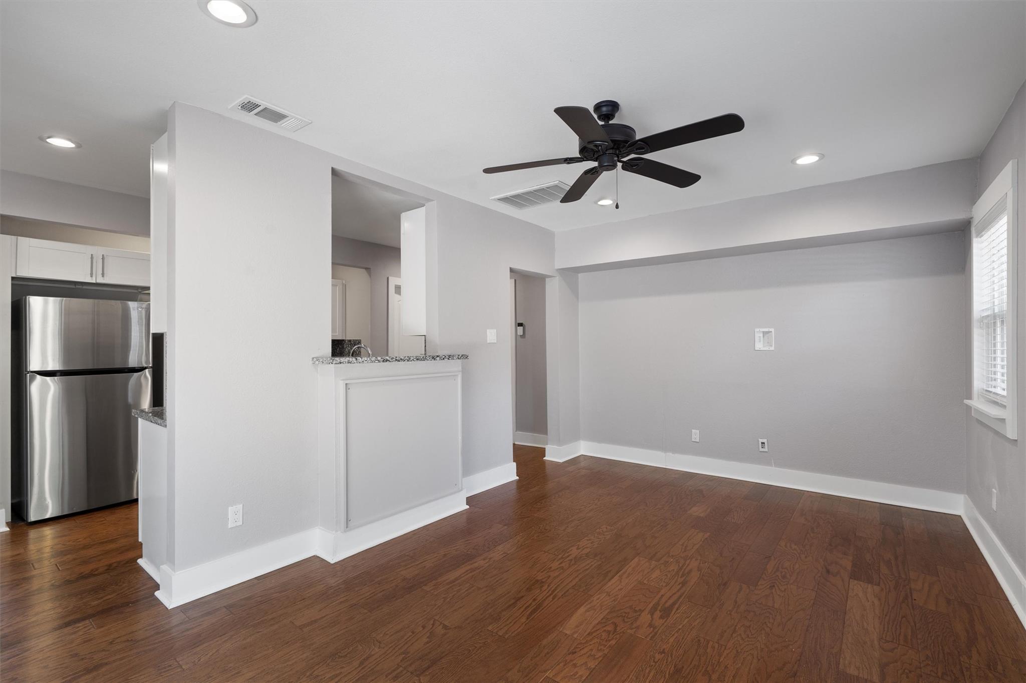 2609 S 5th St, Austin, TX 78704