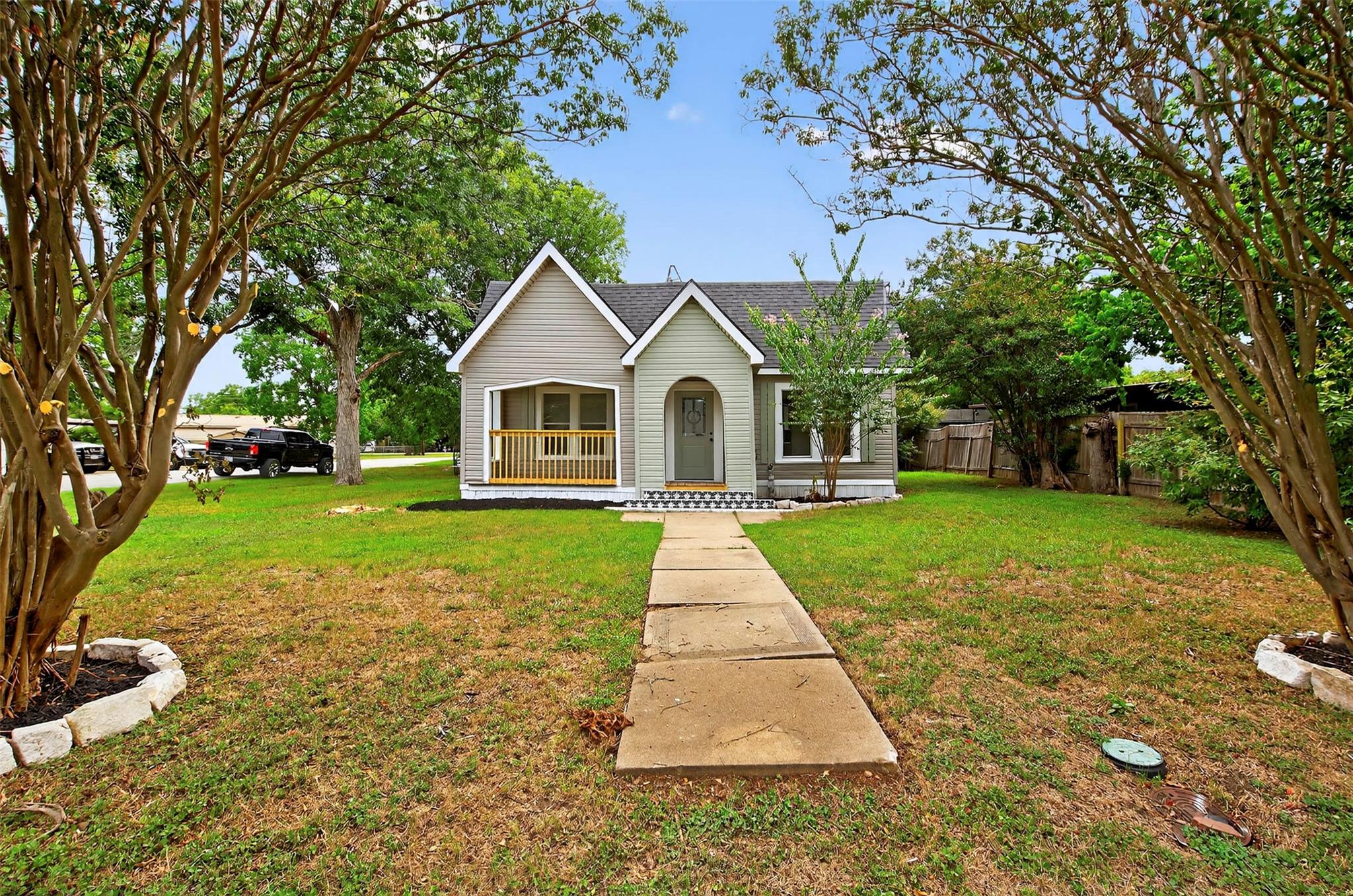 1001 North Banks St, Caldwell, TX 77836