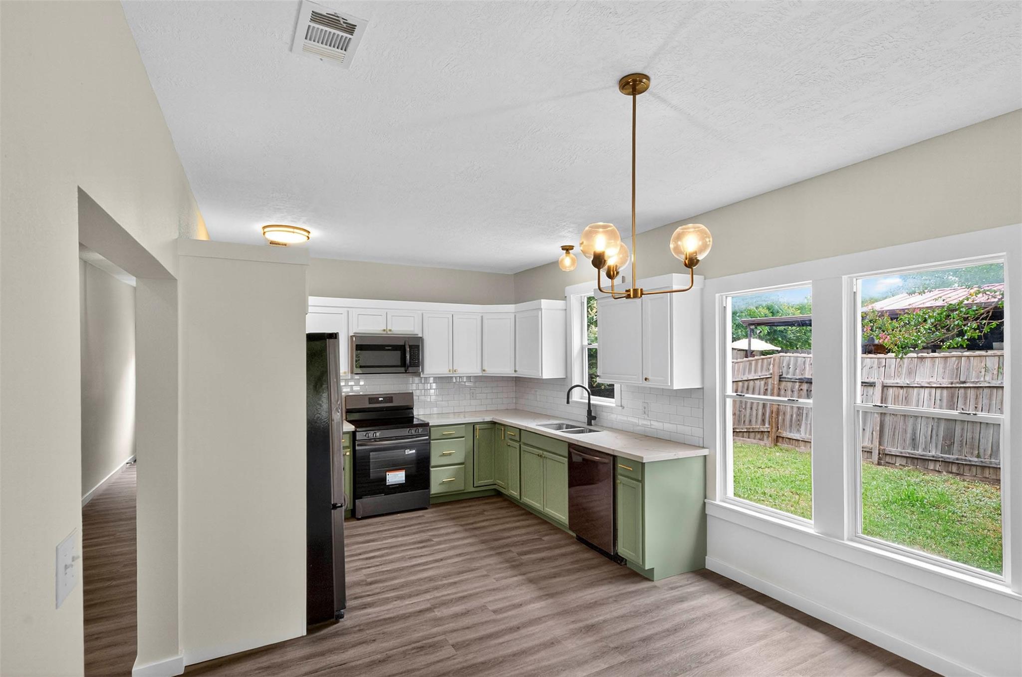 1001 North Banks St, Caldwell, TX 77836