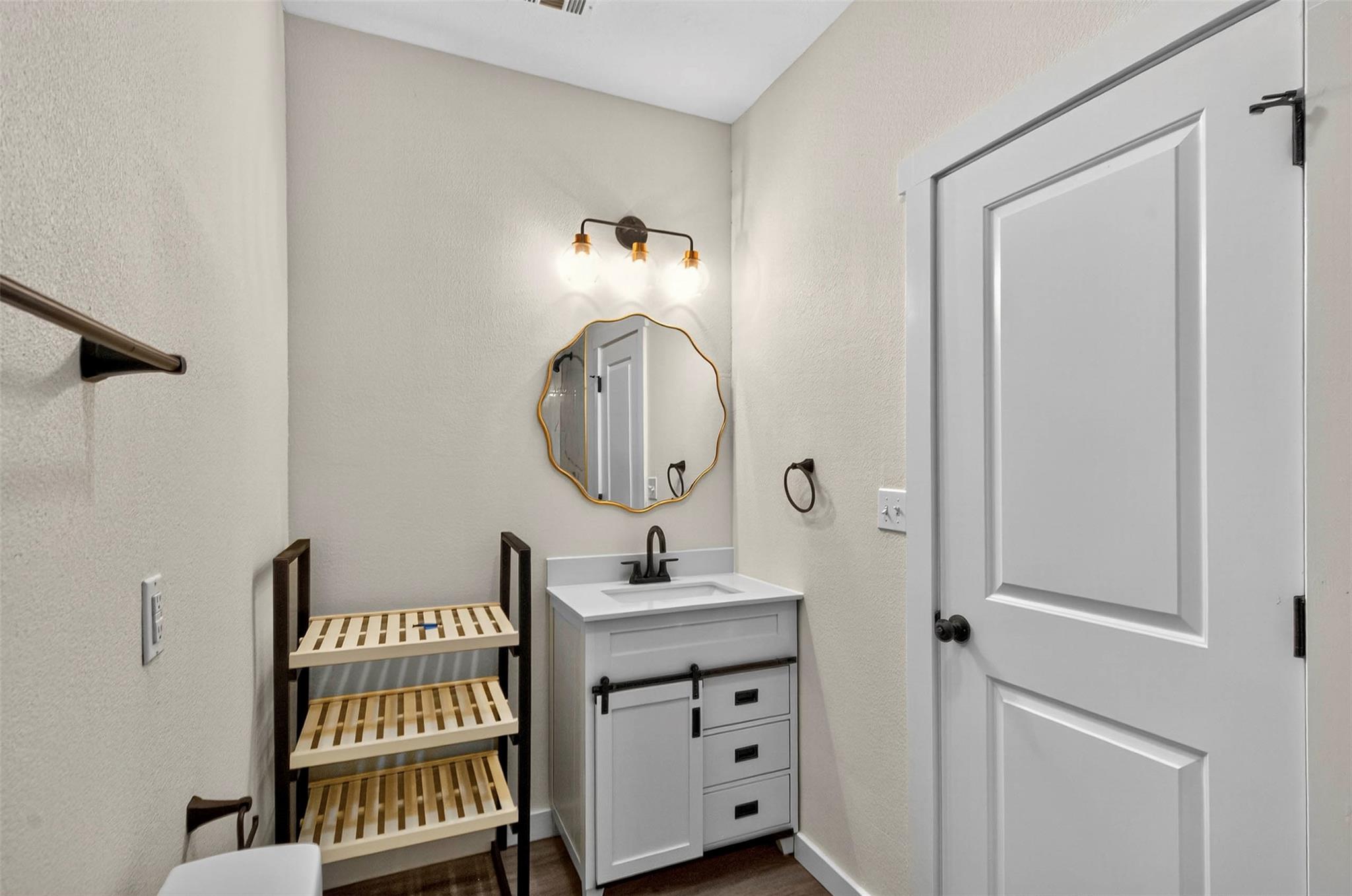 1001 North Banks St, Caldwell, TX 77836