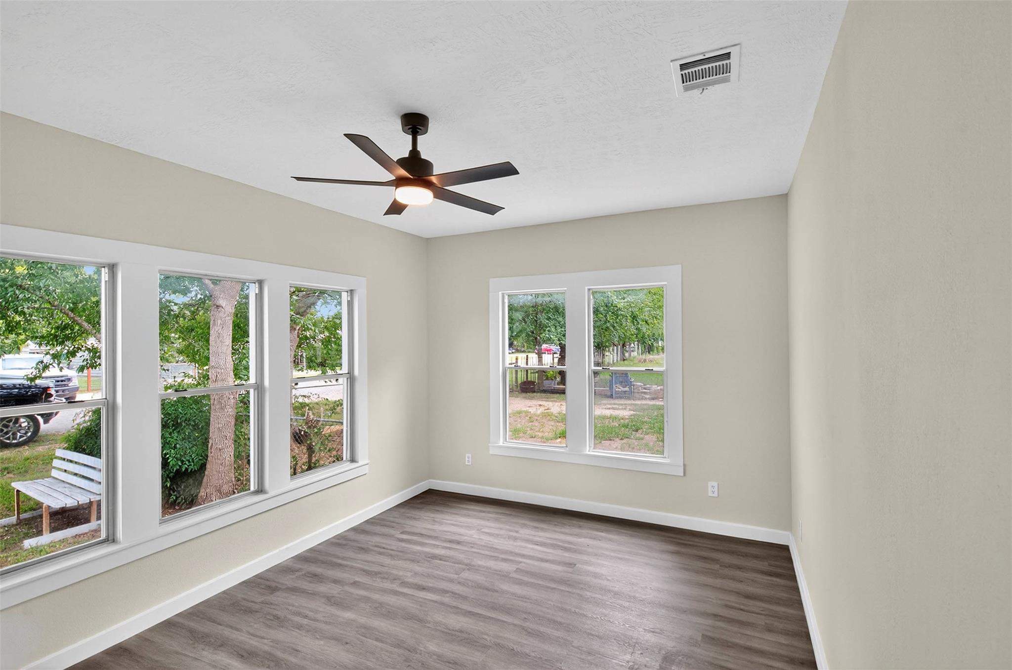 1001 North Banks St, Caldwell, TX 77836