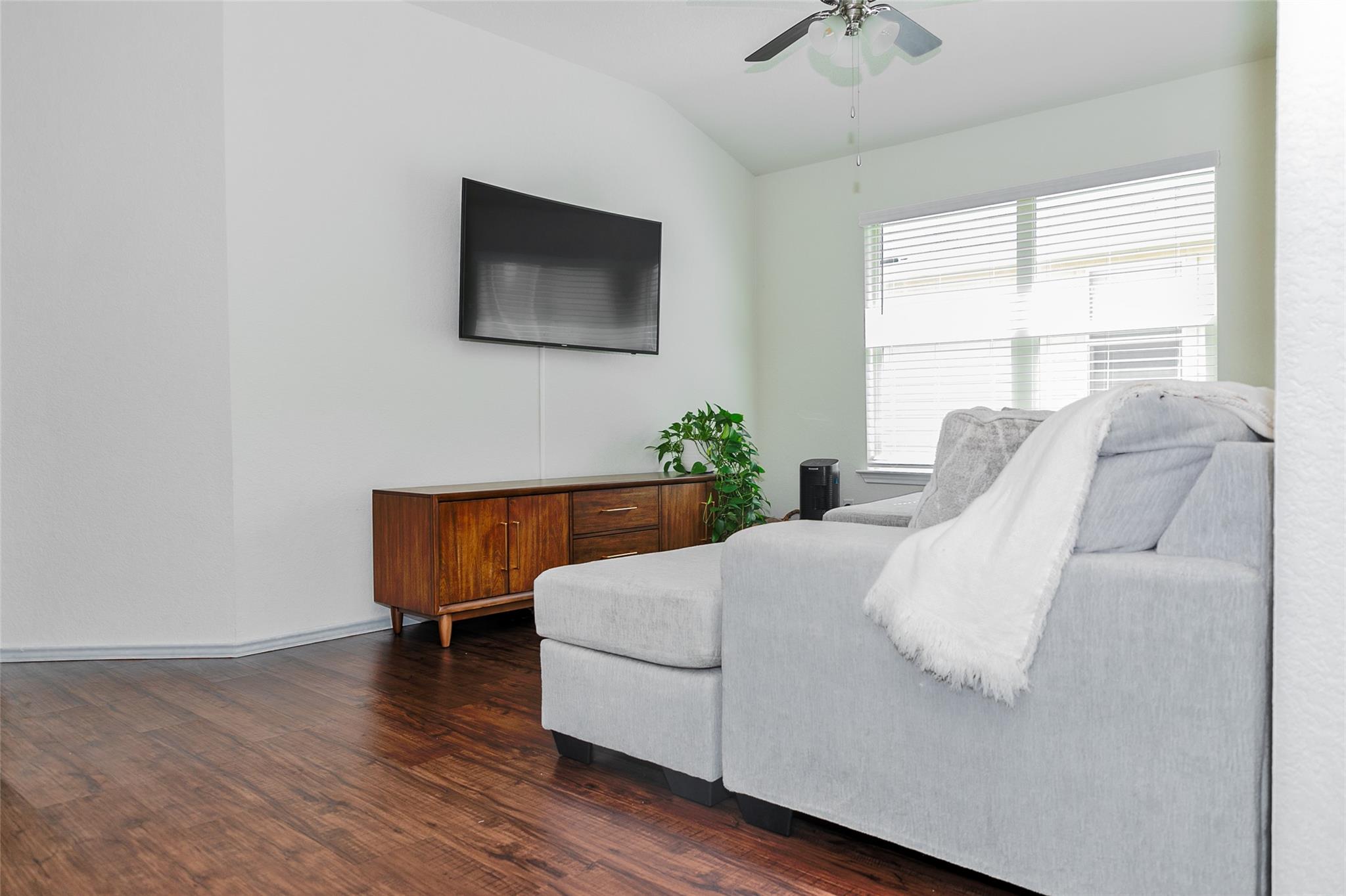 1145 Ibis Falls Loop, Jarrell, TX 76537