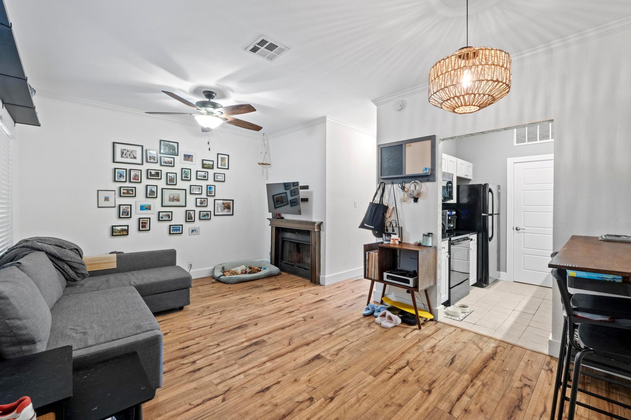 2804 Rio Grande St # 206, Austin, TX 78705