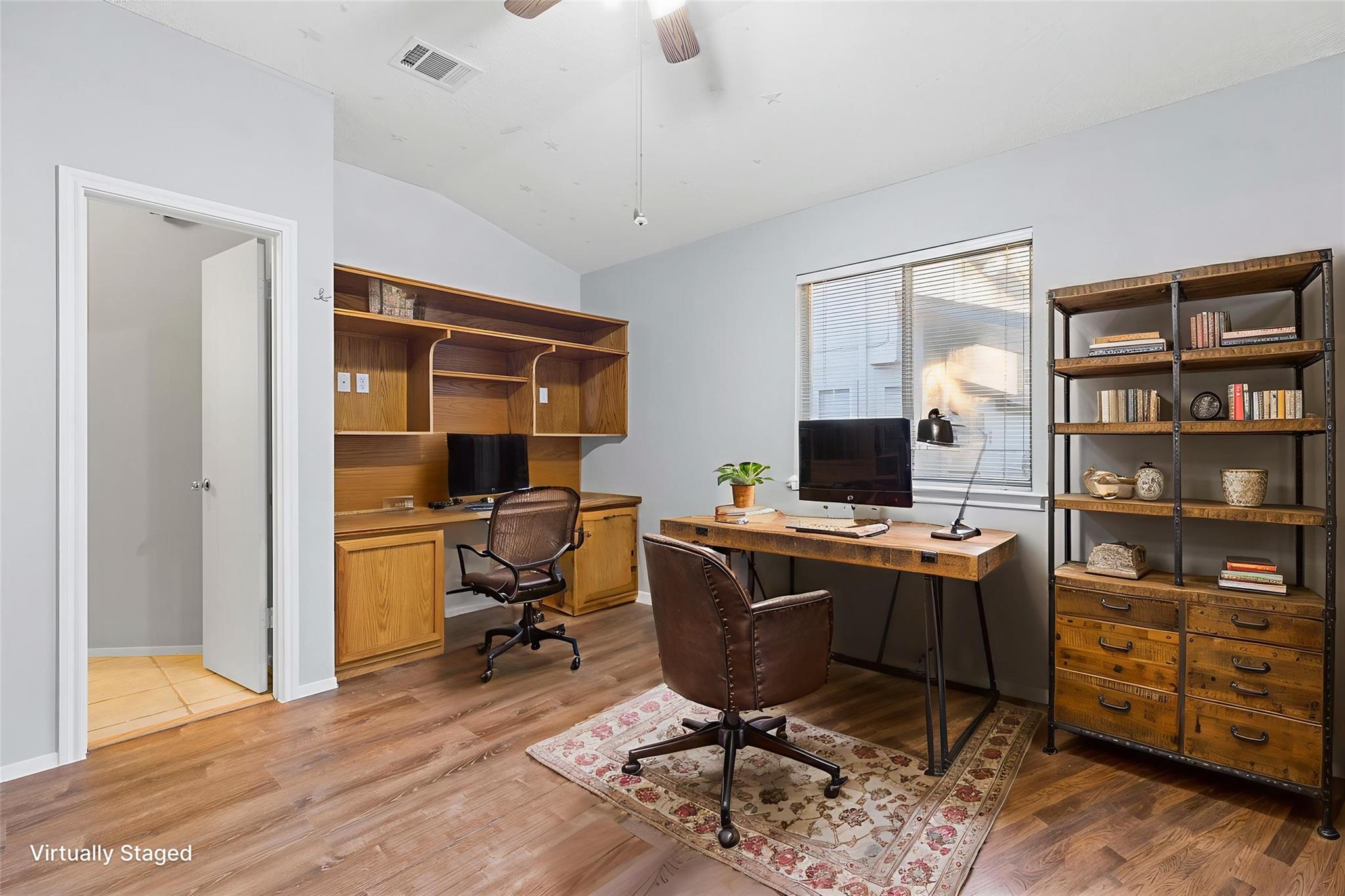 1902 Hollow Tree Blvd, Round Rock, TX 78681