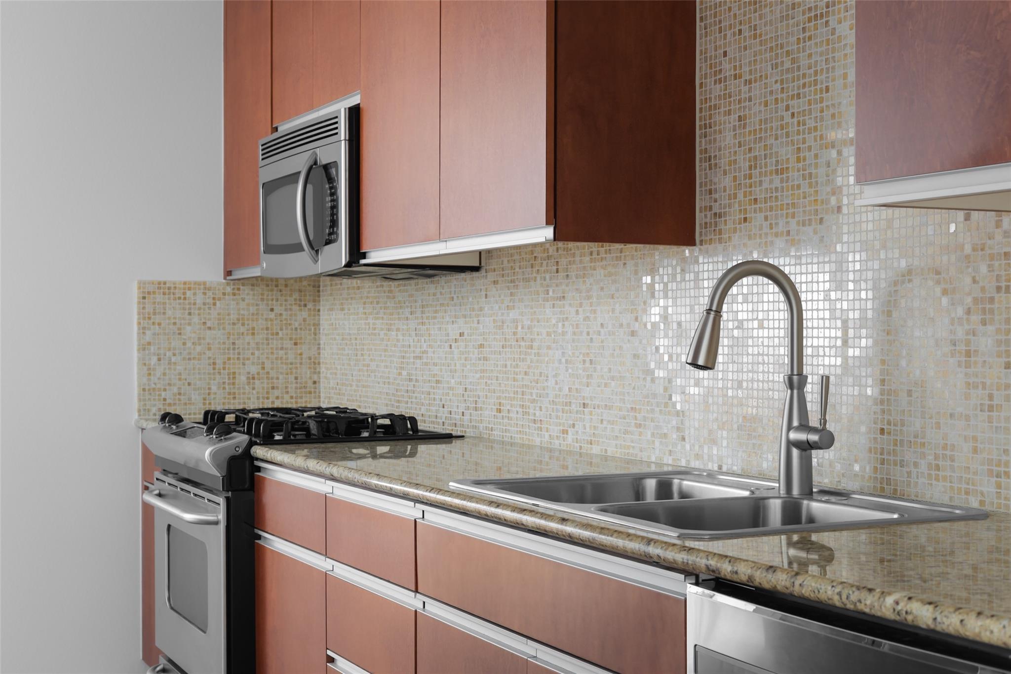 900 W North Loop Blvd, Austin, TX 78756