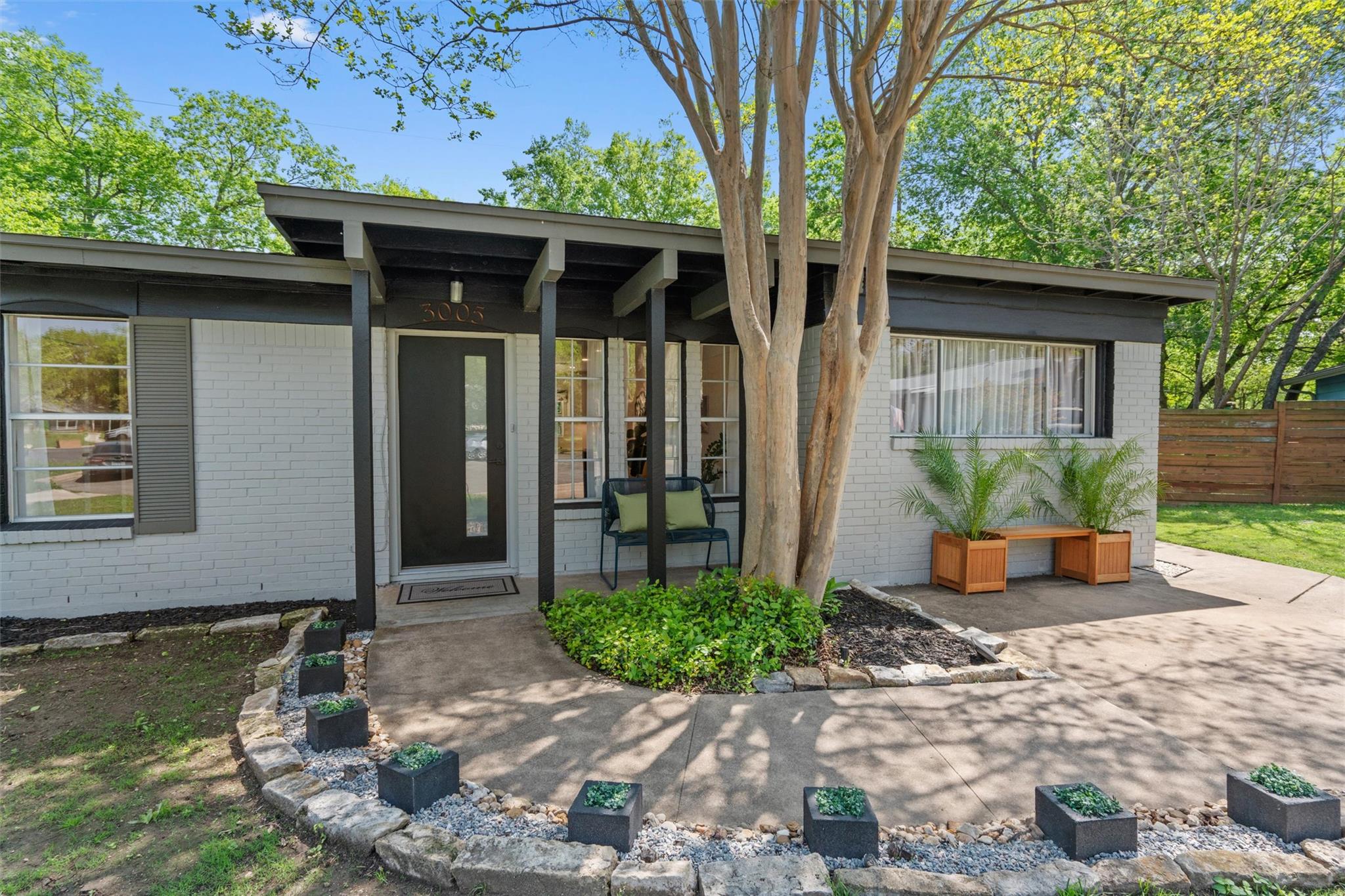 3005 Leaning Oak Cir, Austin, TX 78704