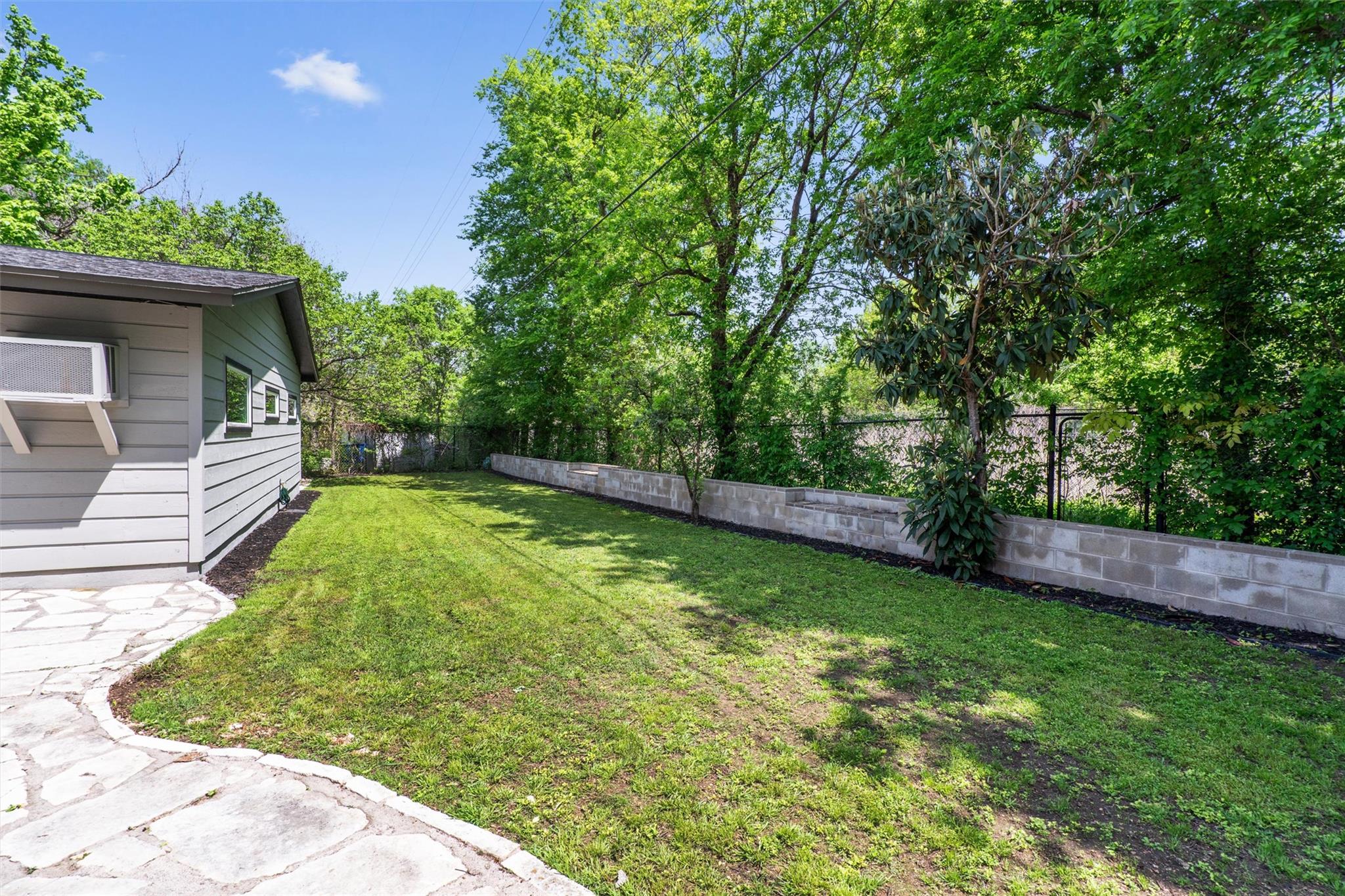 3005 Leaning Oak Cir, Austin, TX 78704