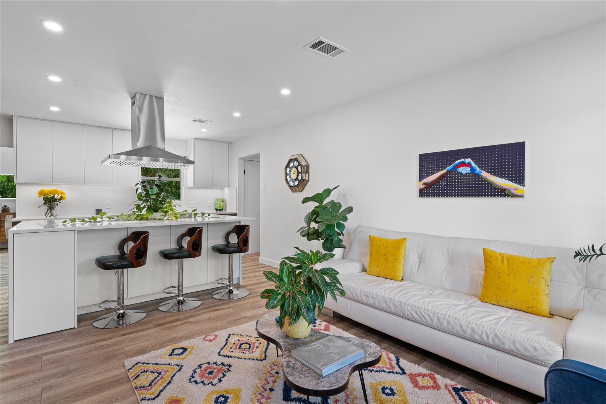 3005 Leaning Oak Cir, Austin, TX 78704