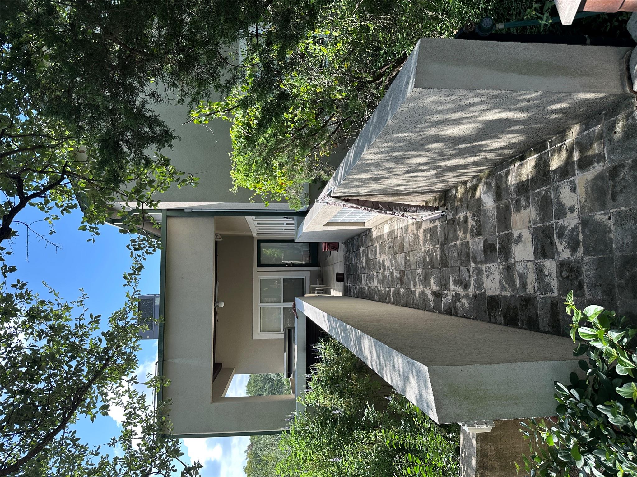 3 Brett Cv, Austin, TX 78746