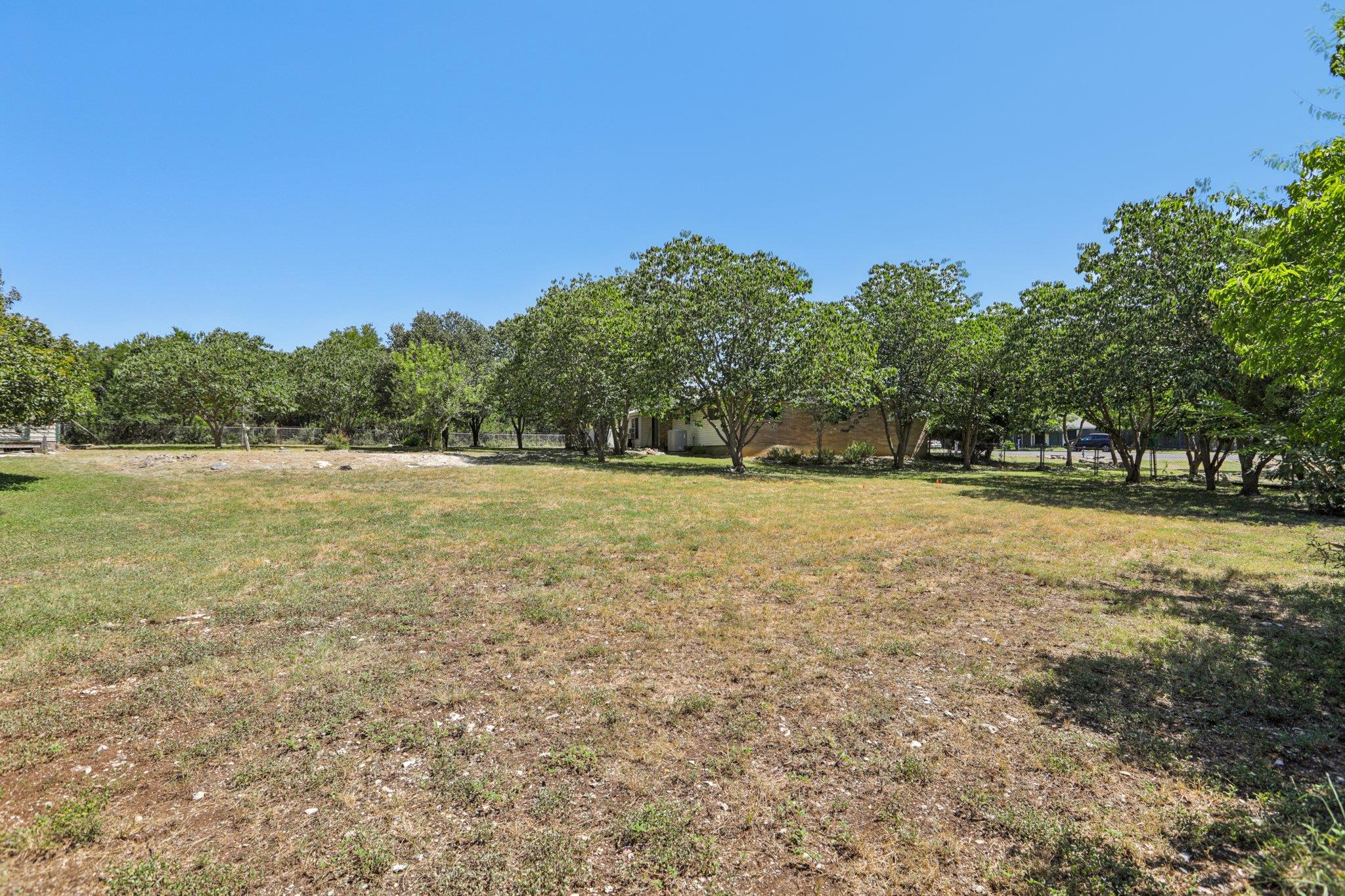 301 Cardinal Ln, Cedar Park, TX 78613