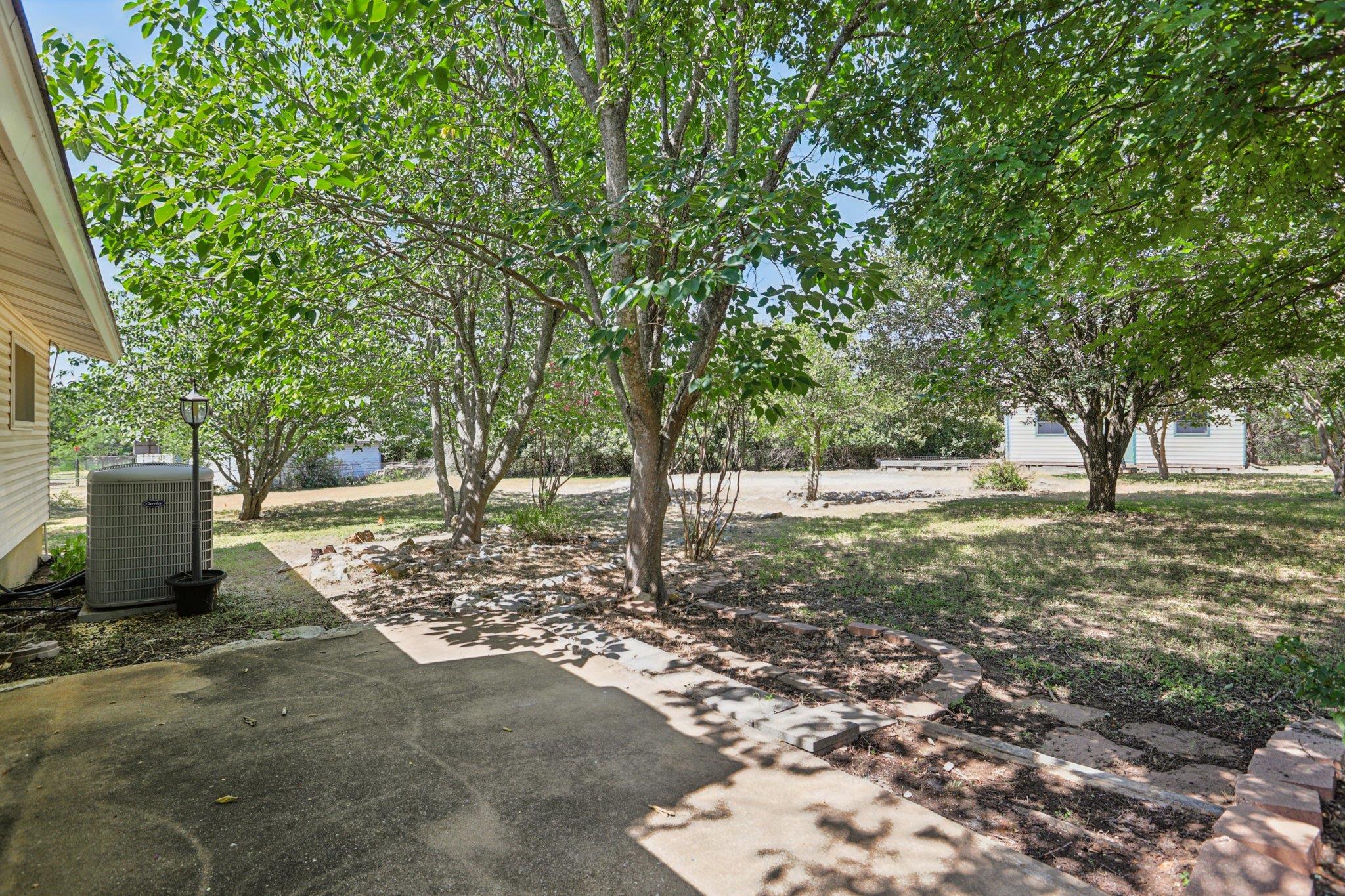 301 Cardinal Ln, Cedar Park, TX 78613