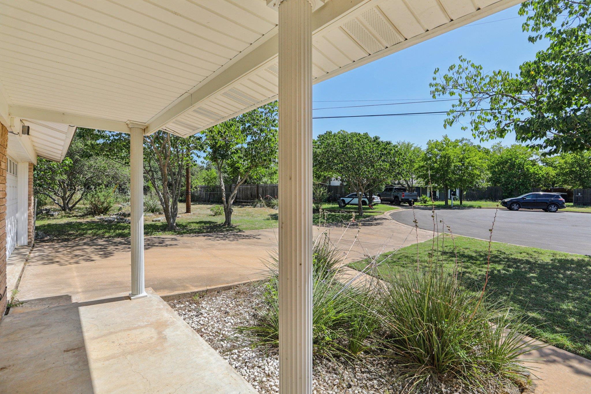 301 Cardinal Ln, Cedar Park, TX 78613