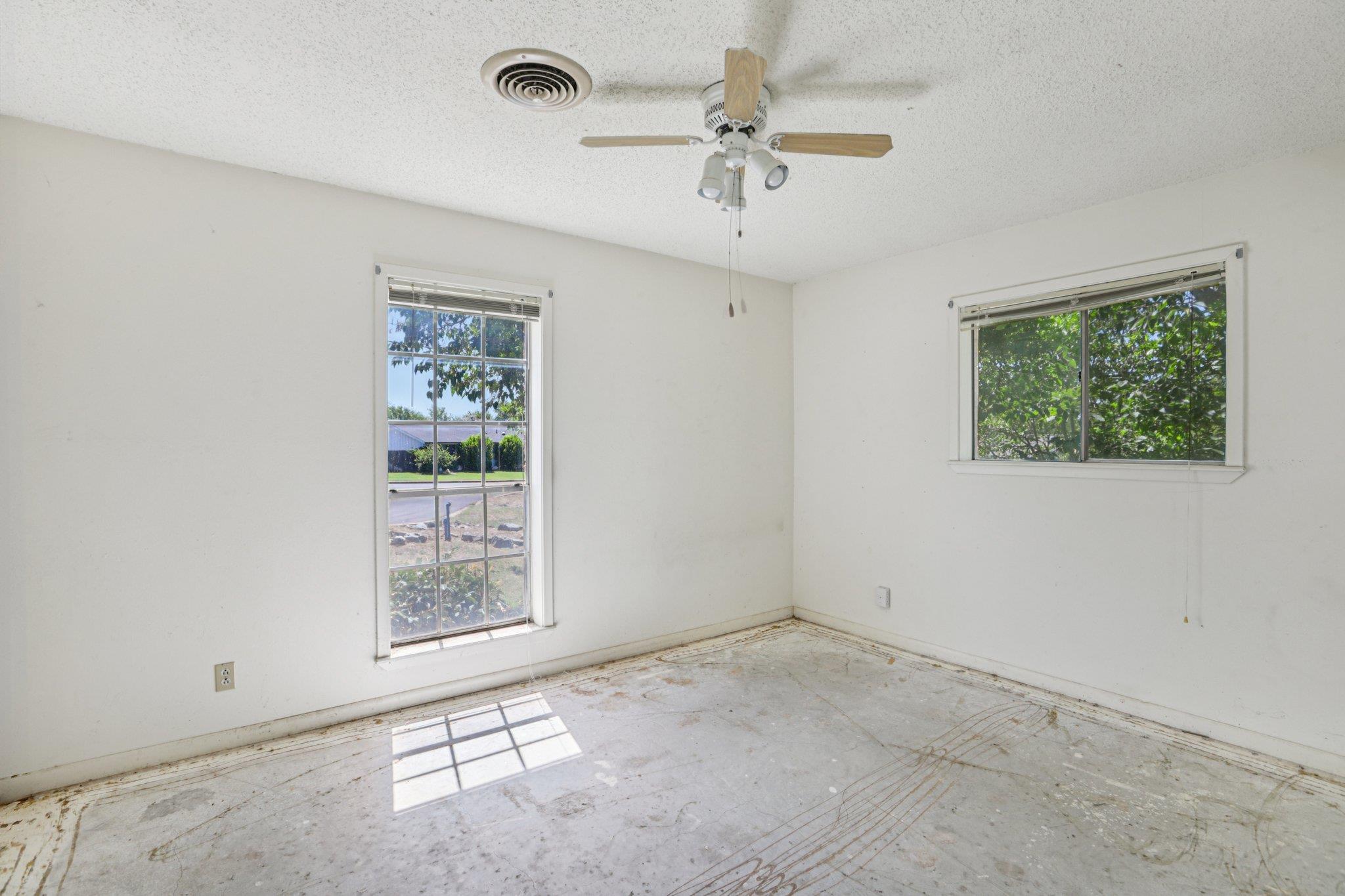 301 Cardinal Ln, Cedar Park, TX 78613