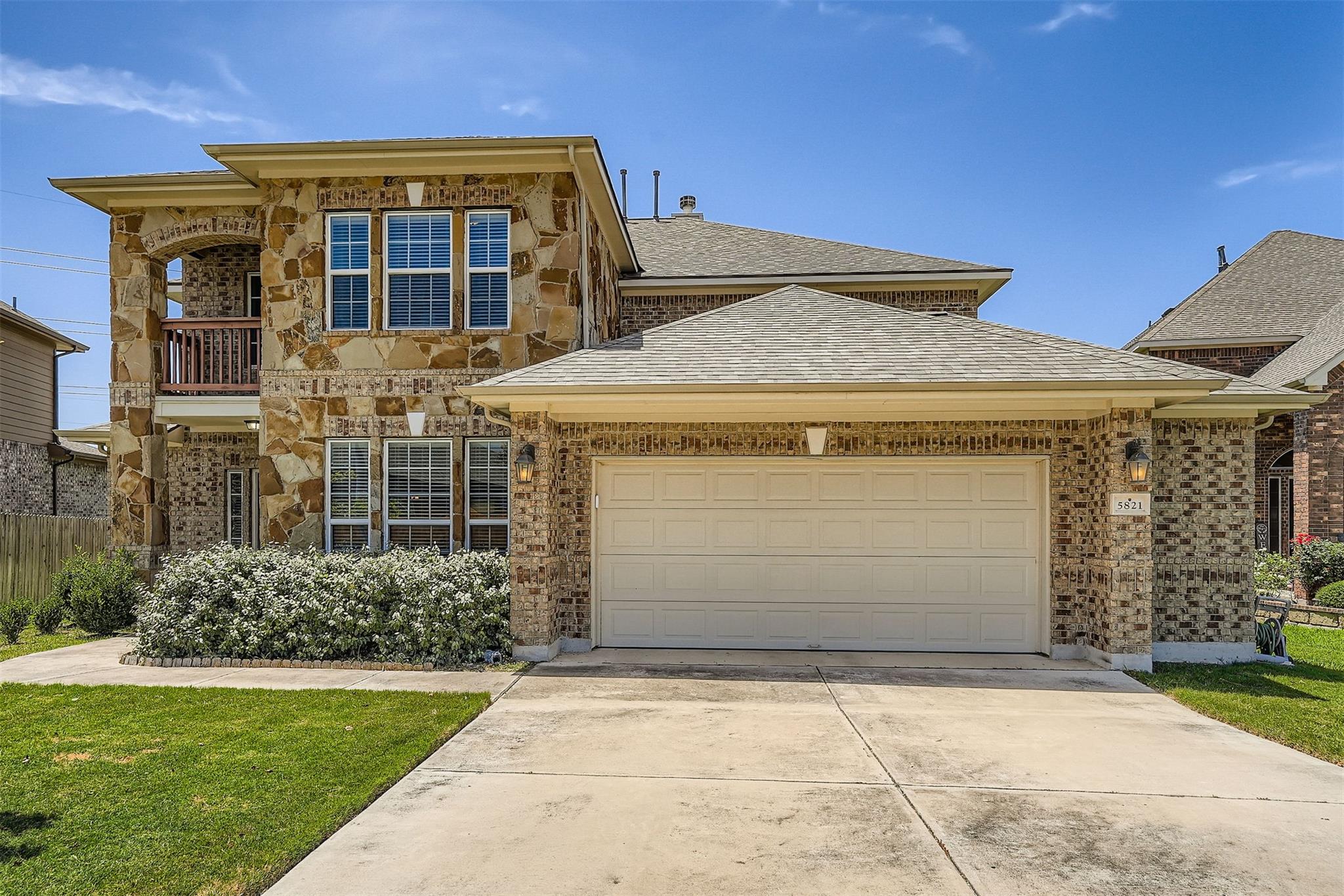 5821 Mantalcino Dr, Round Rock, TX 78665