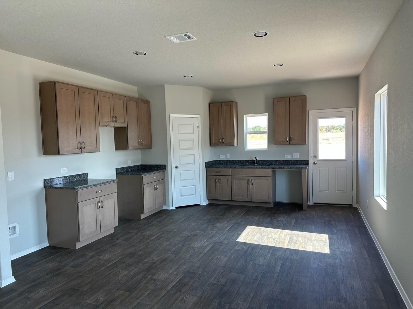 120 Adze Dr, Liberty Hill, TX 78642