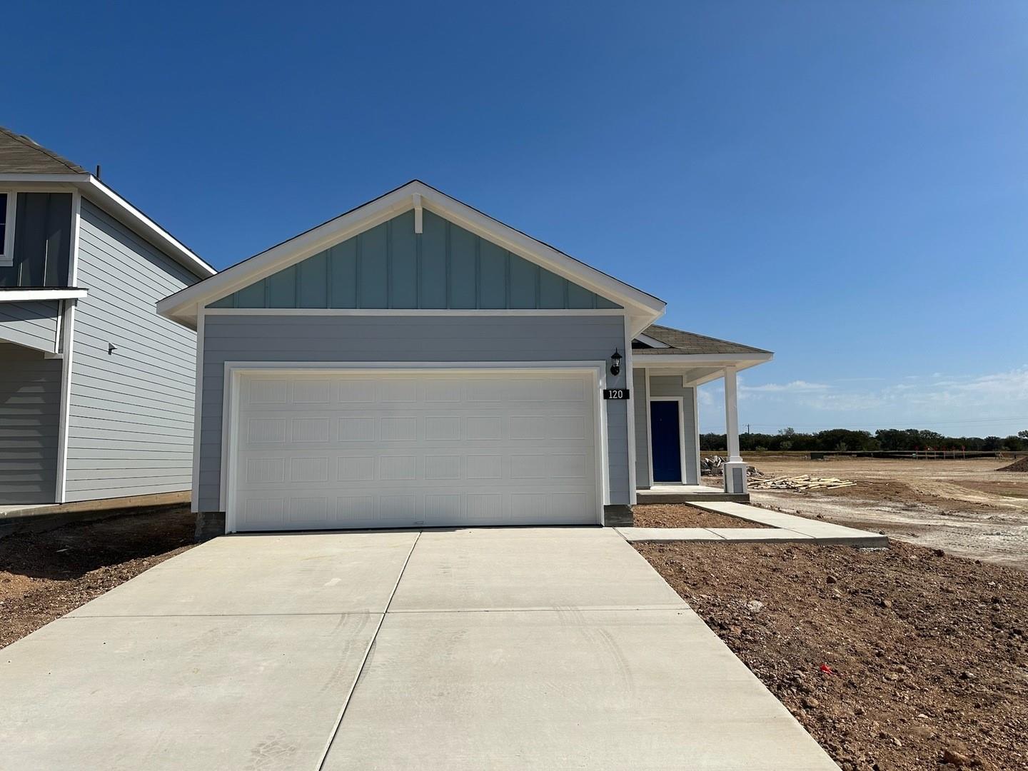 120 Adze Dr, Liberty Hill, TX 78642