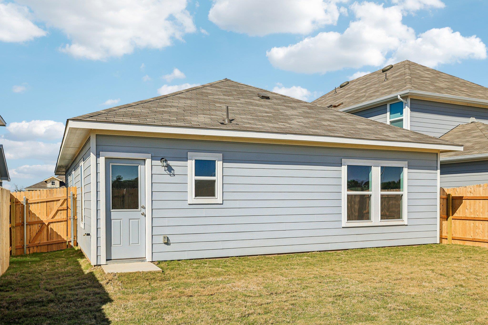 120 Adze Dr, Liberty Hill, TX 78642