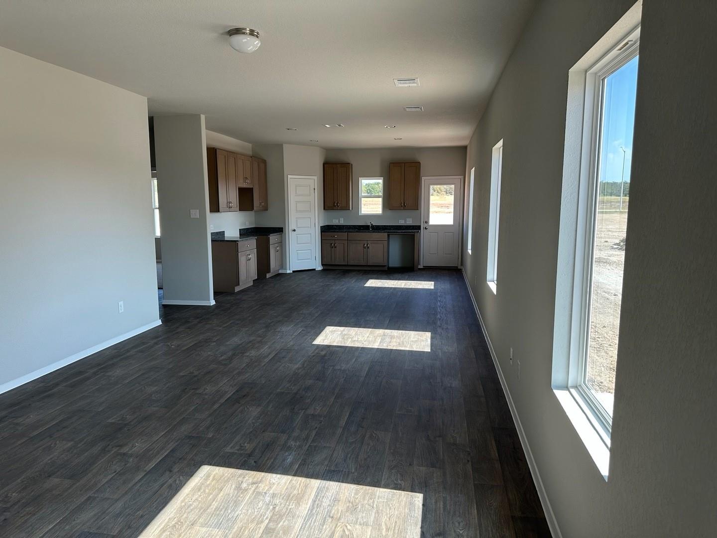 120 Adze Dr, Liberty Hill, TX 78642