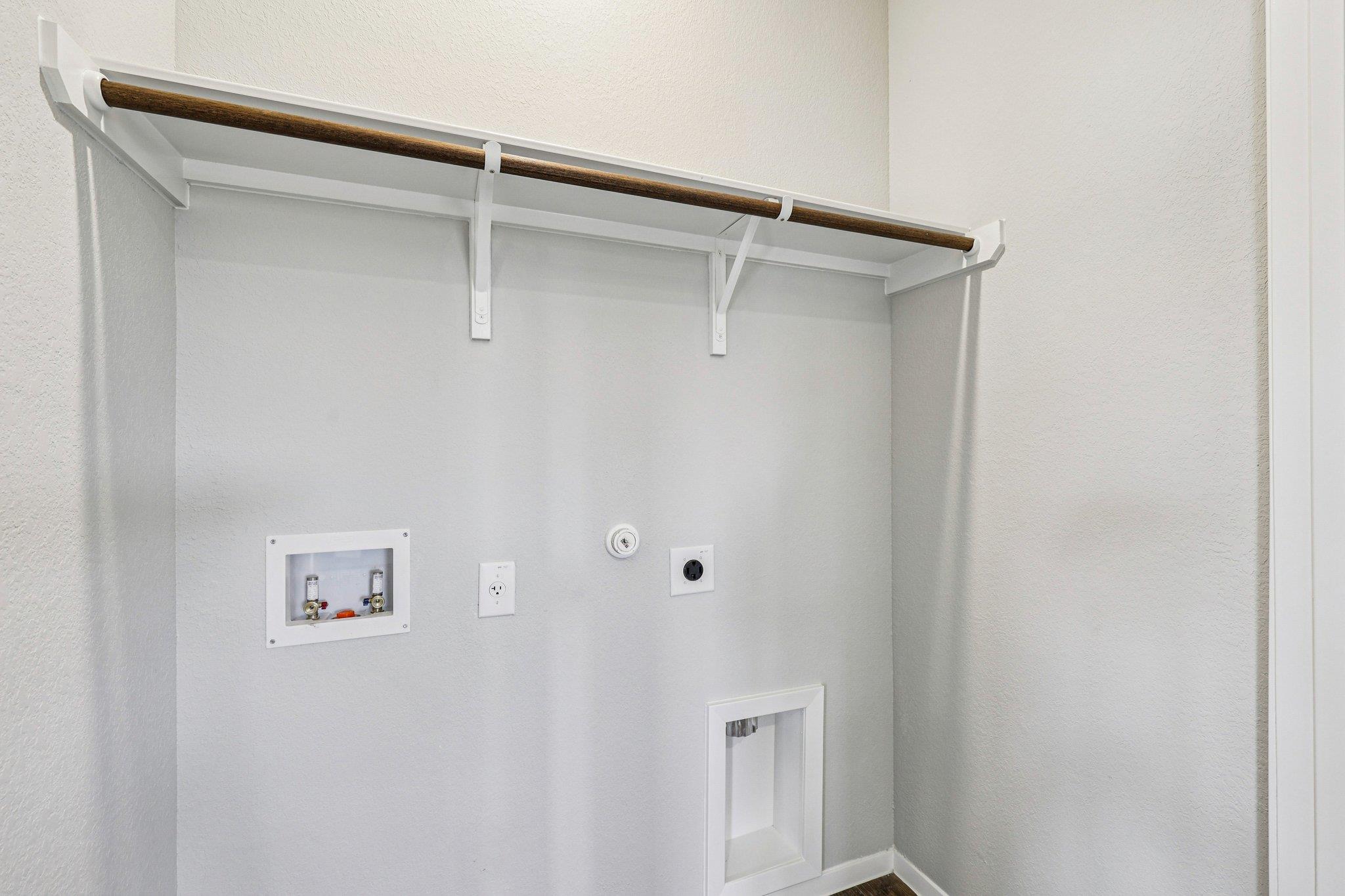 120 Adze Dr, Liberty Hill, TX 78642