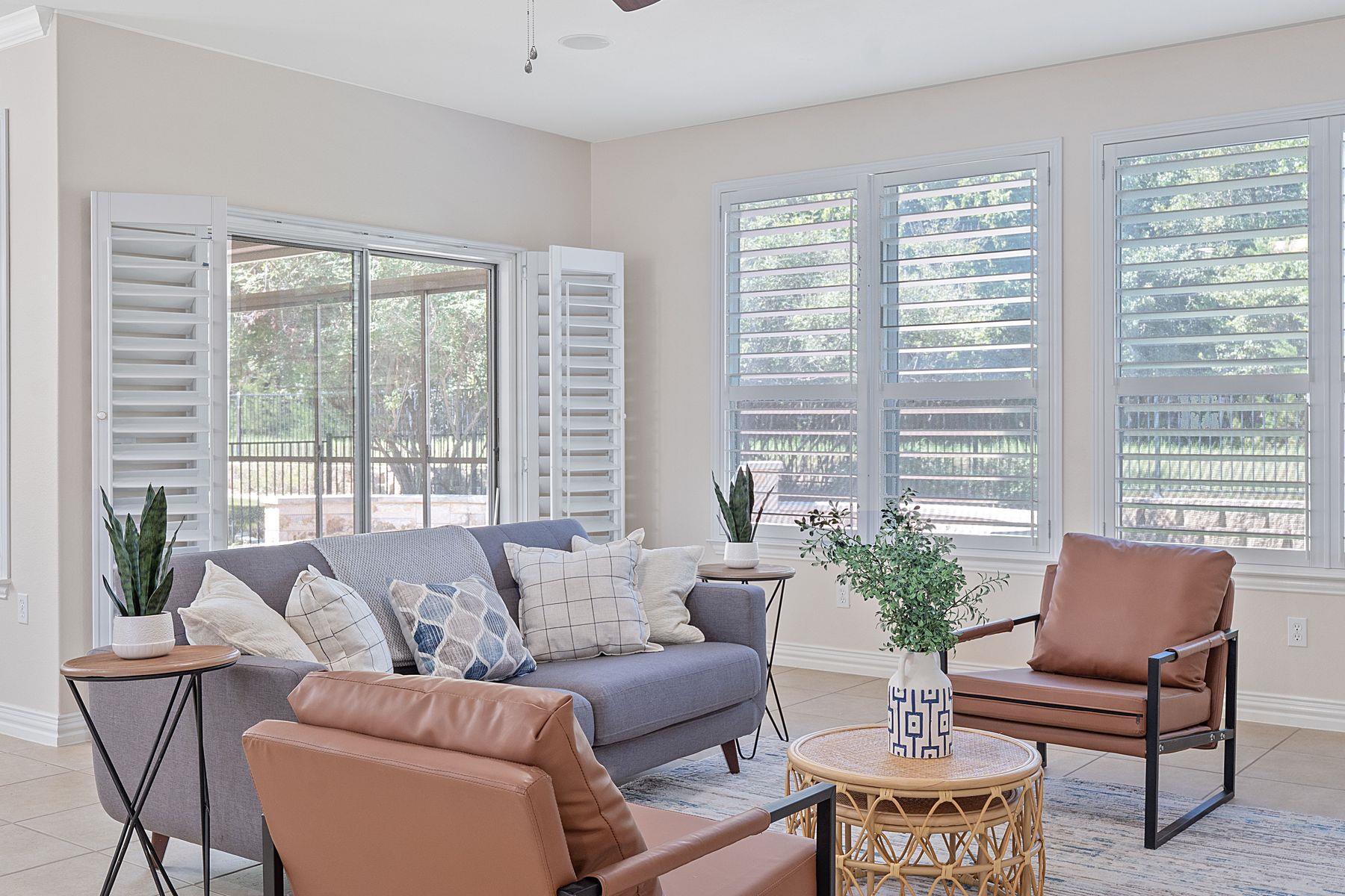 203 Independence Creek Ln, Georgetown, TX 78633