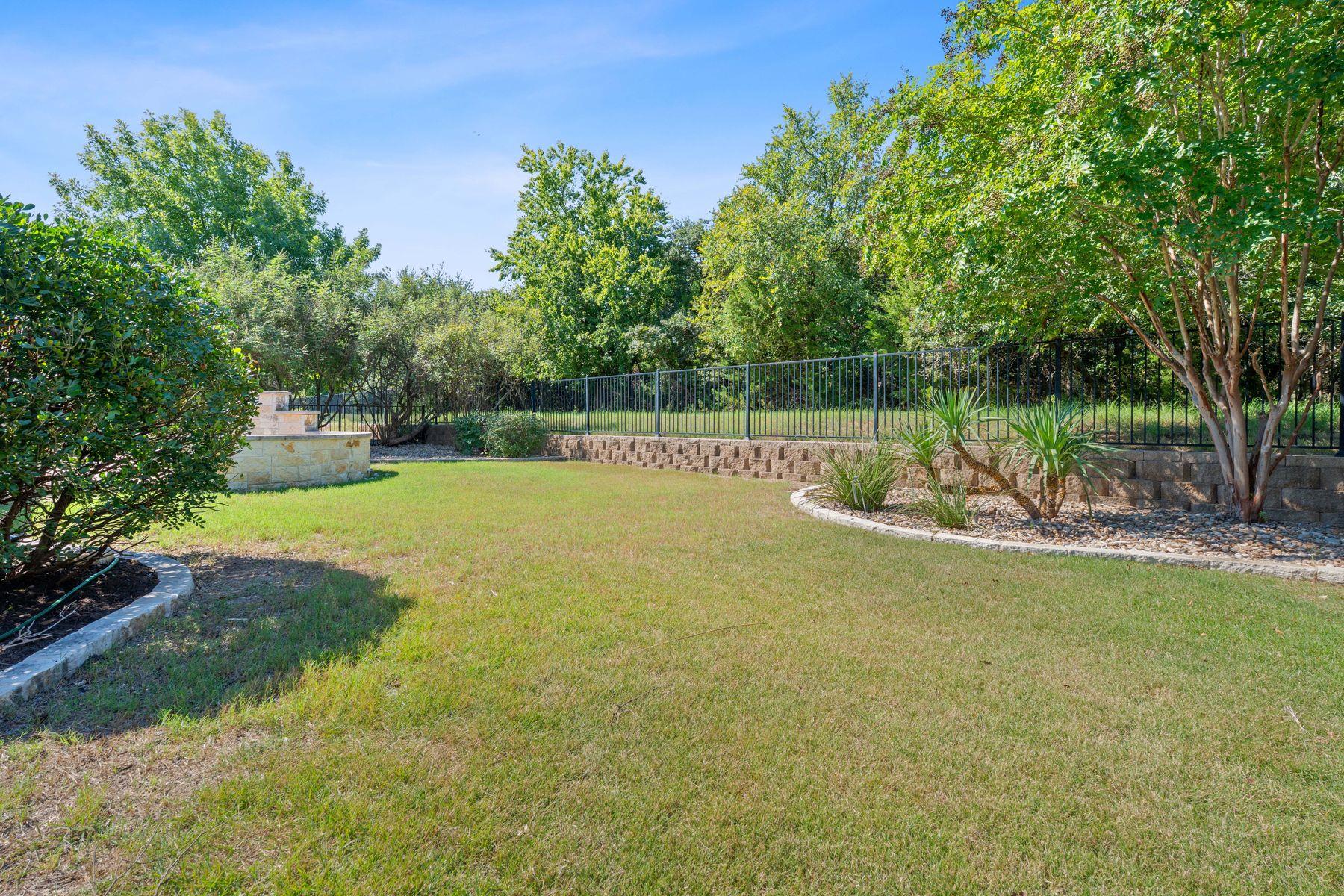 203 Independence Creek Ln, Georgetown, TX 78633