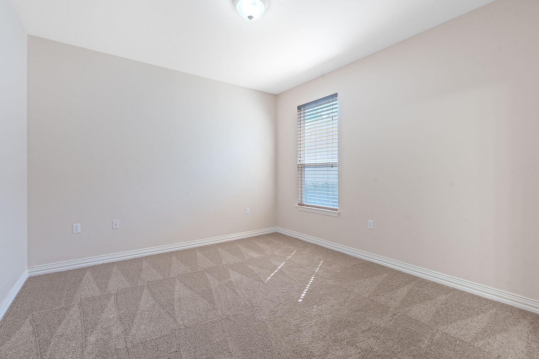 203 Independence Creek Ln, Georgetown, TX 78633