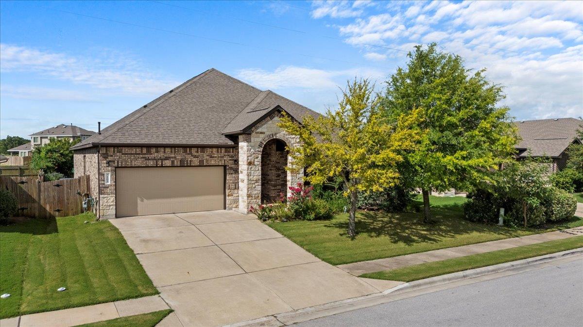 205 Headwaters Dr, Bastrop, TX 78602