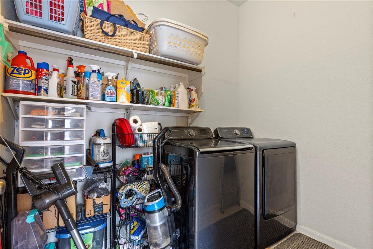 205 Headwaters Dr, Bastrop, TX 78602