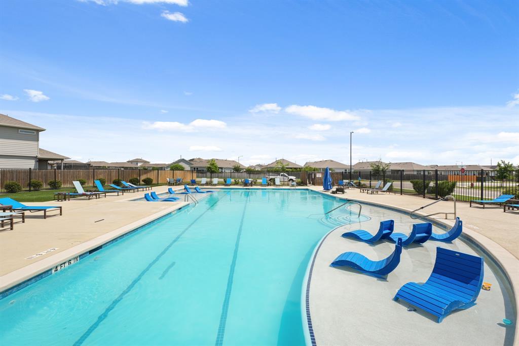 205 Headwaters Dr, Bastrop, TX 78602