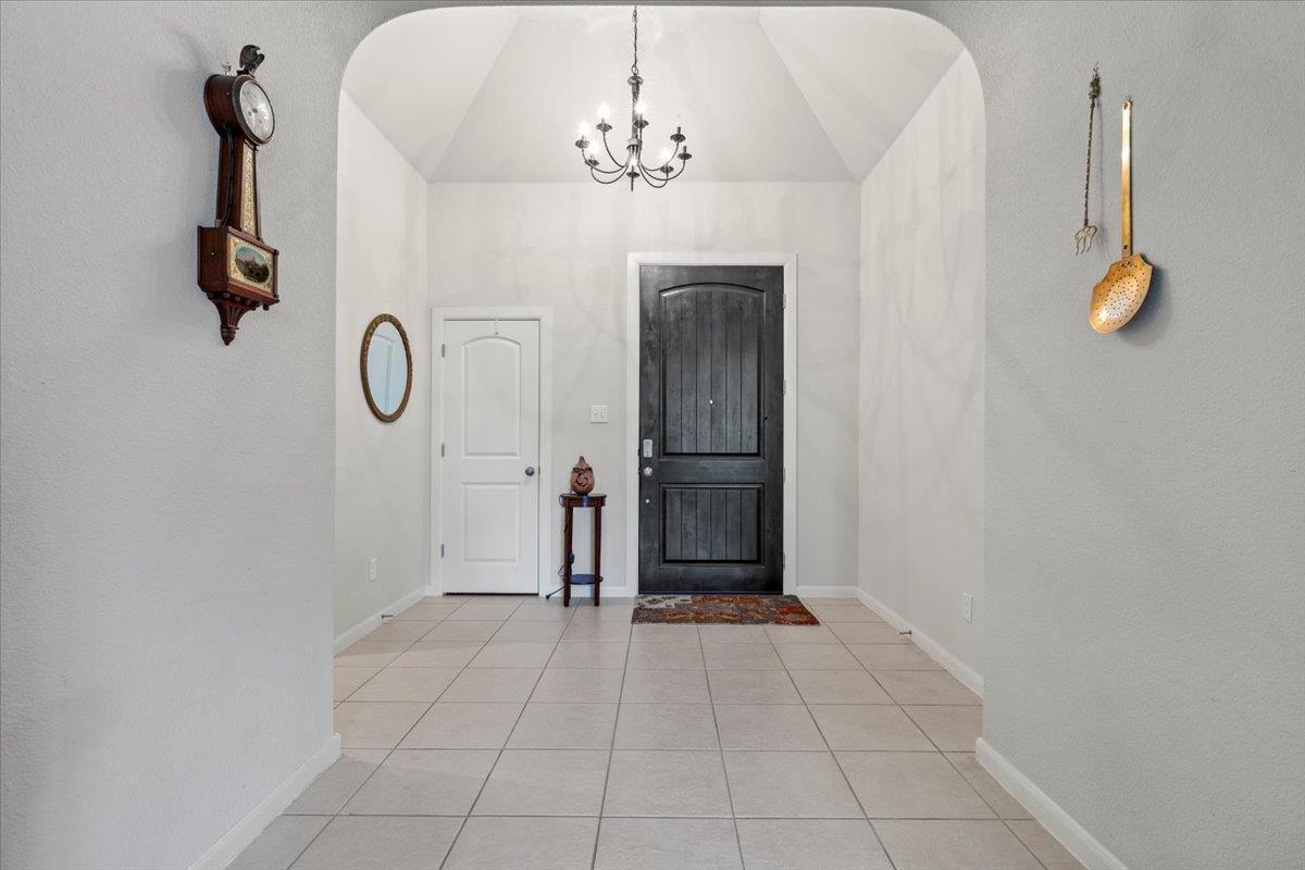 205 Headwaters Dr, Bastrop, TX 78602