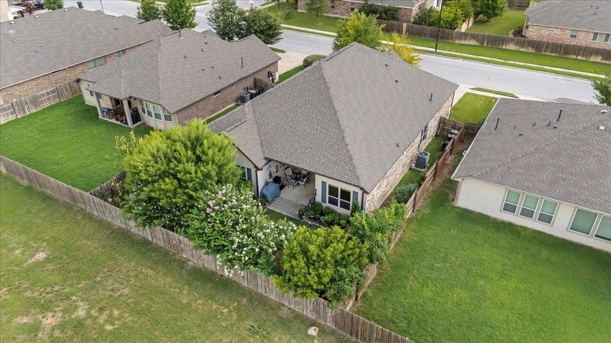 205 Headwaters Dr, Bastrop, TX 78602