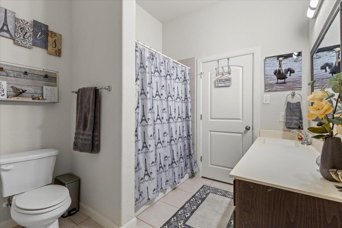 205 Headwaters Dr, Bastrop, TX 78602