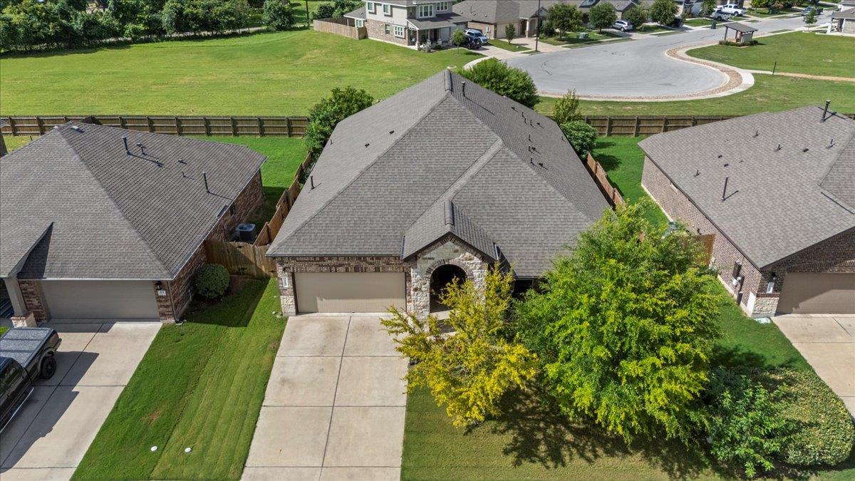 205 Headwaters Dr, Bastrop, TX 78602