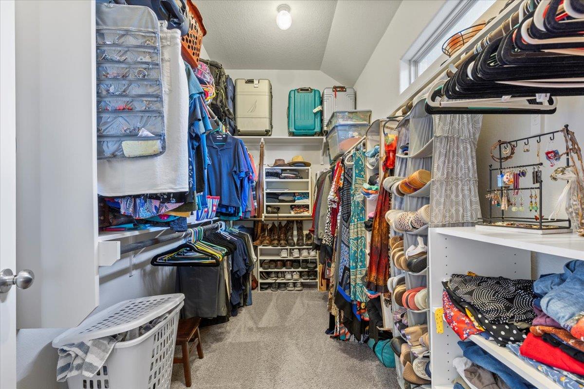 205 Headwaters Dr, Bastrop, TX 78602