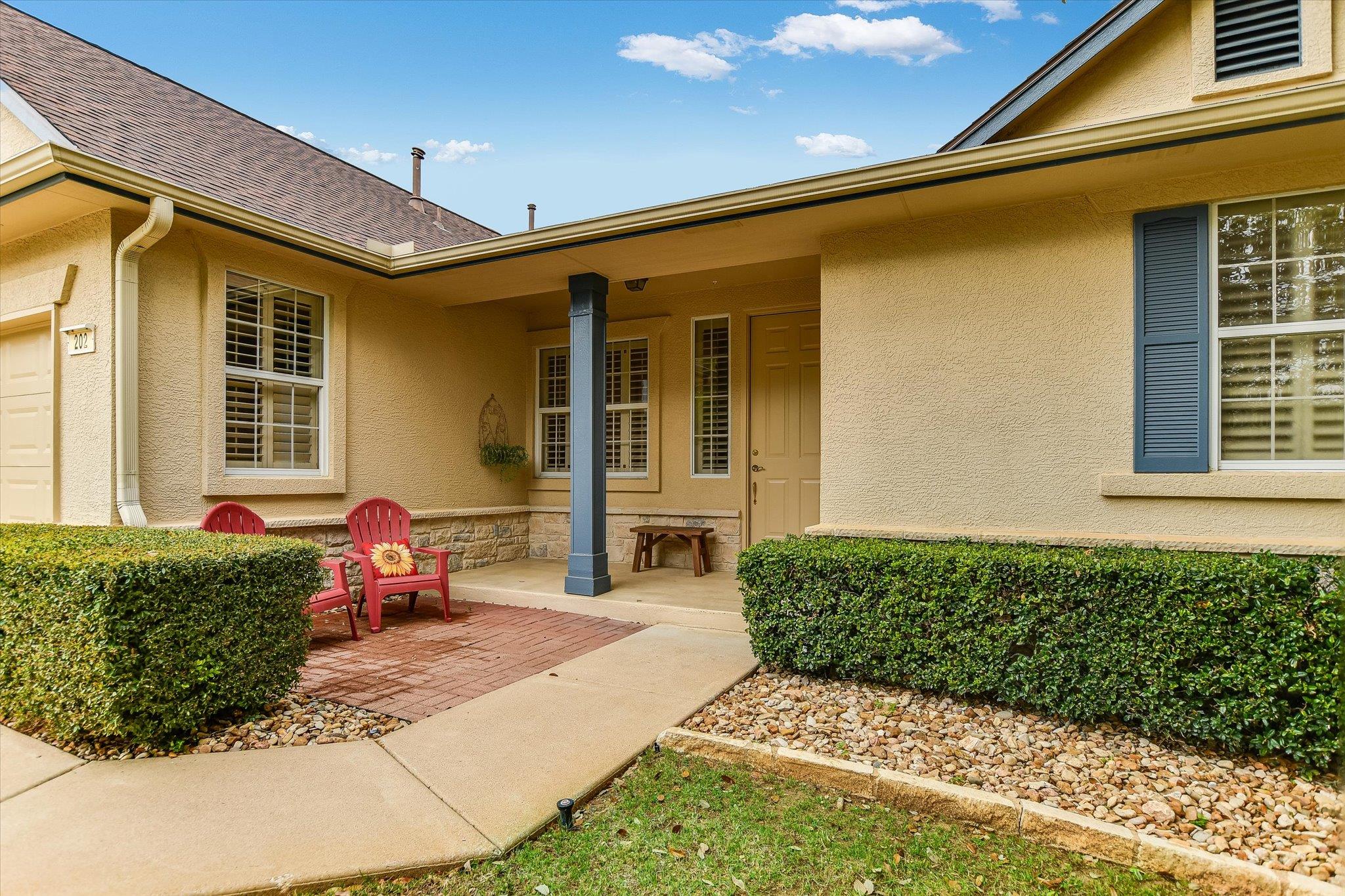 202 Whippoorwill Cv, Georgetown, TX 78633