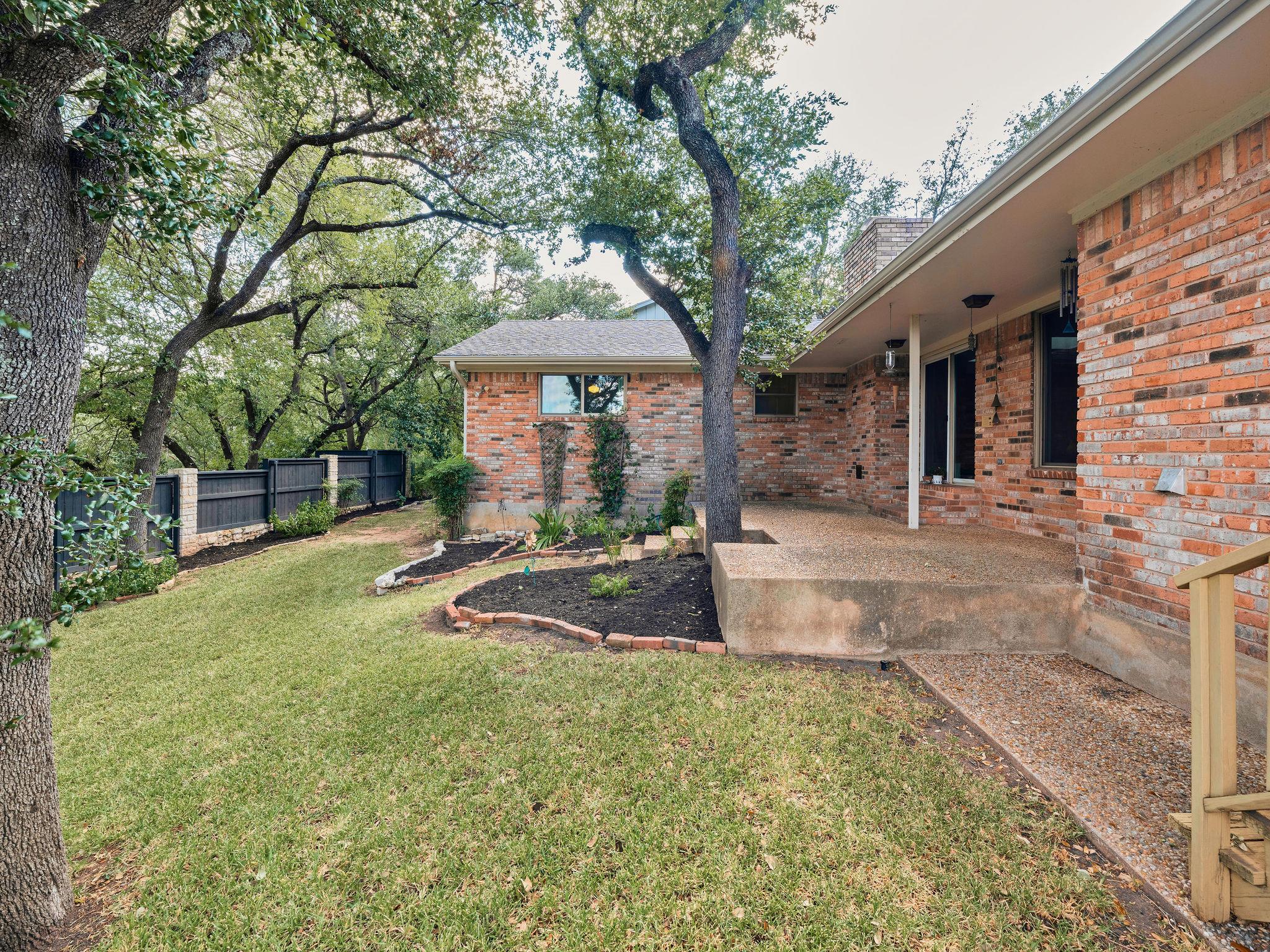 7601 Parkview Cir, Austin, TX 78731