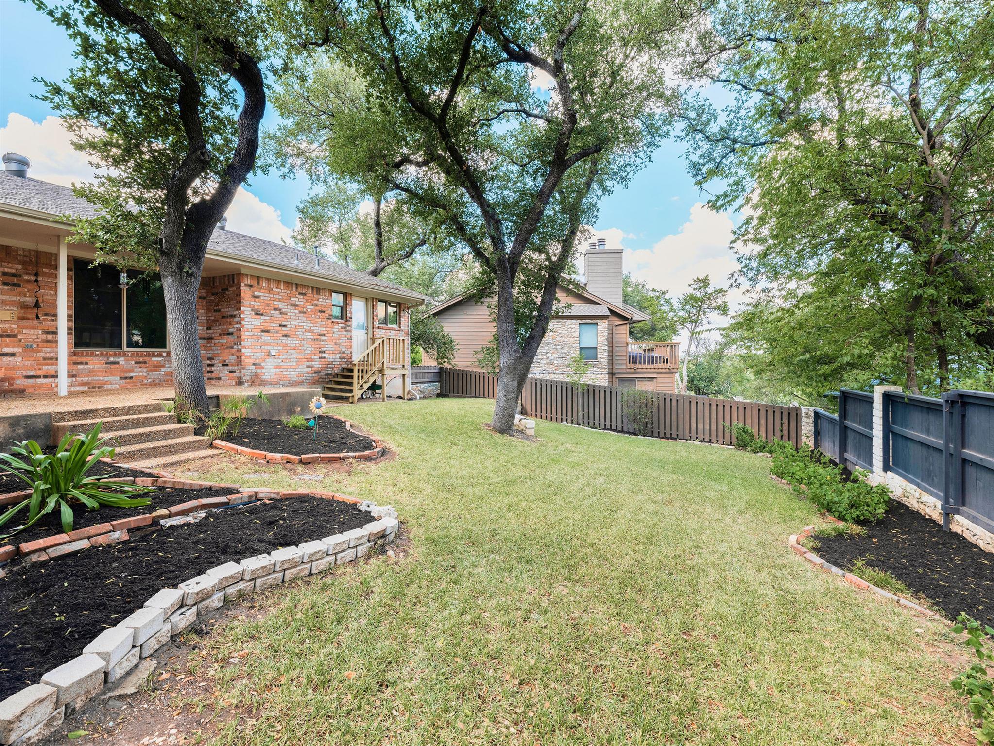 7601 Parkview Cir, Austin, TX 78731