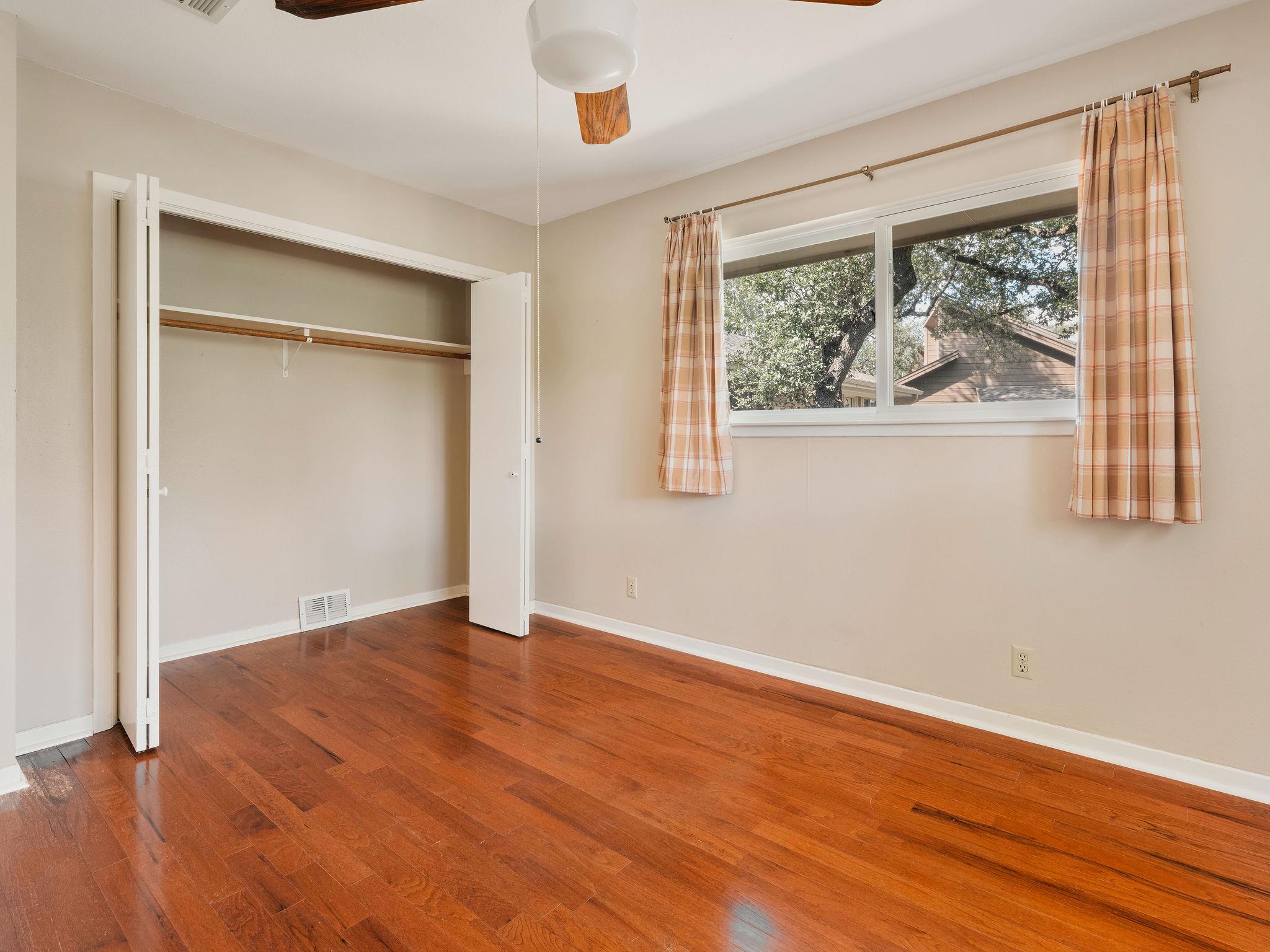 7601 Parkview Cir, Austin, TX 78731