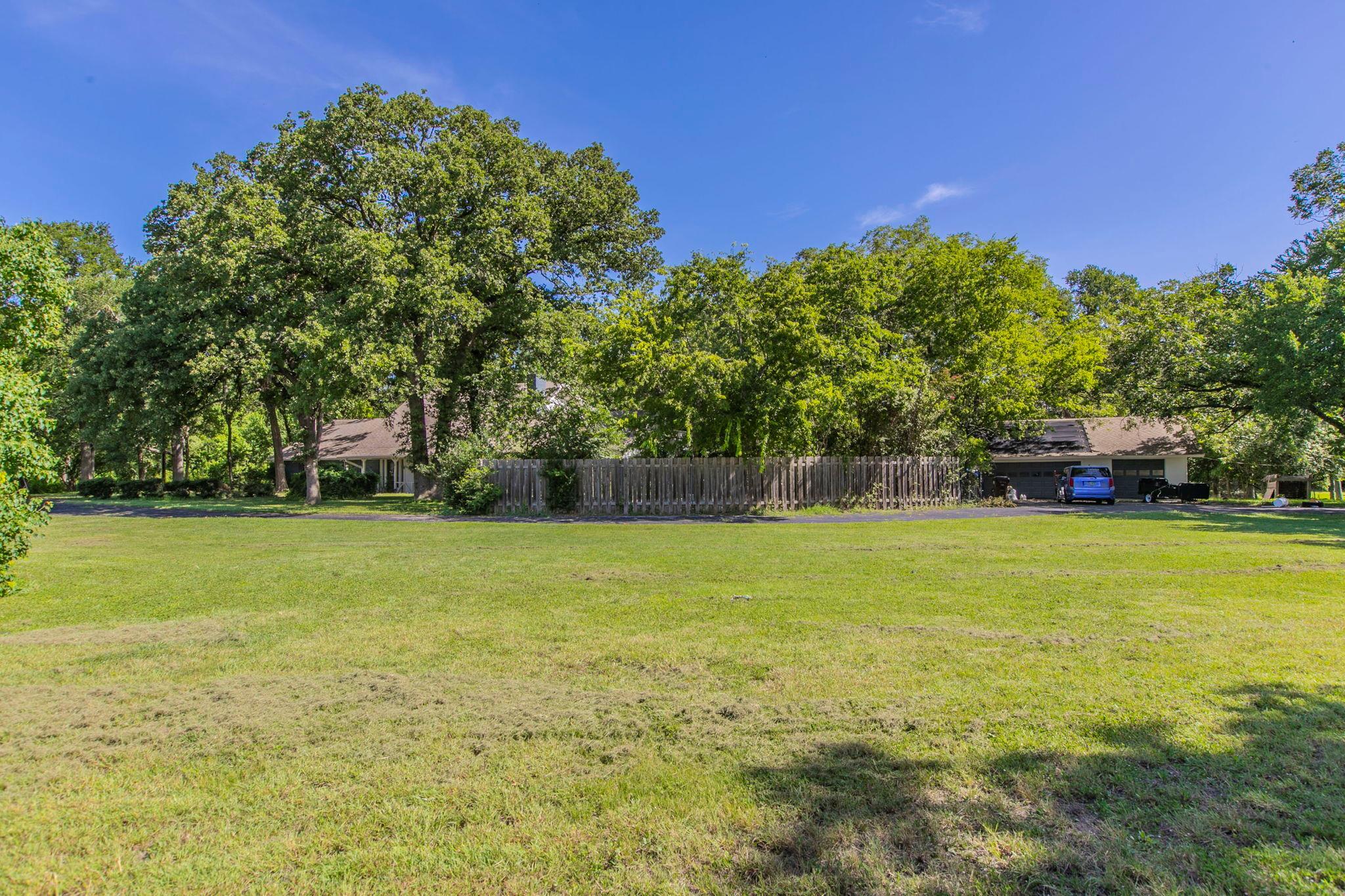 1905 Great Oaks Dr, Round Rock, TX 78681