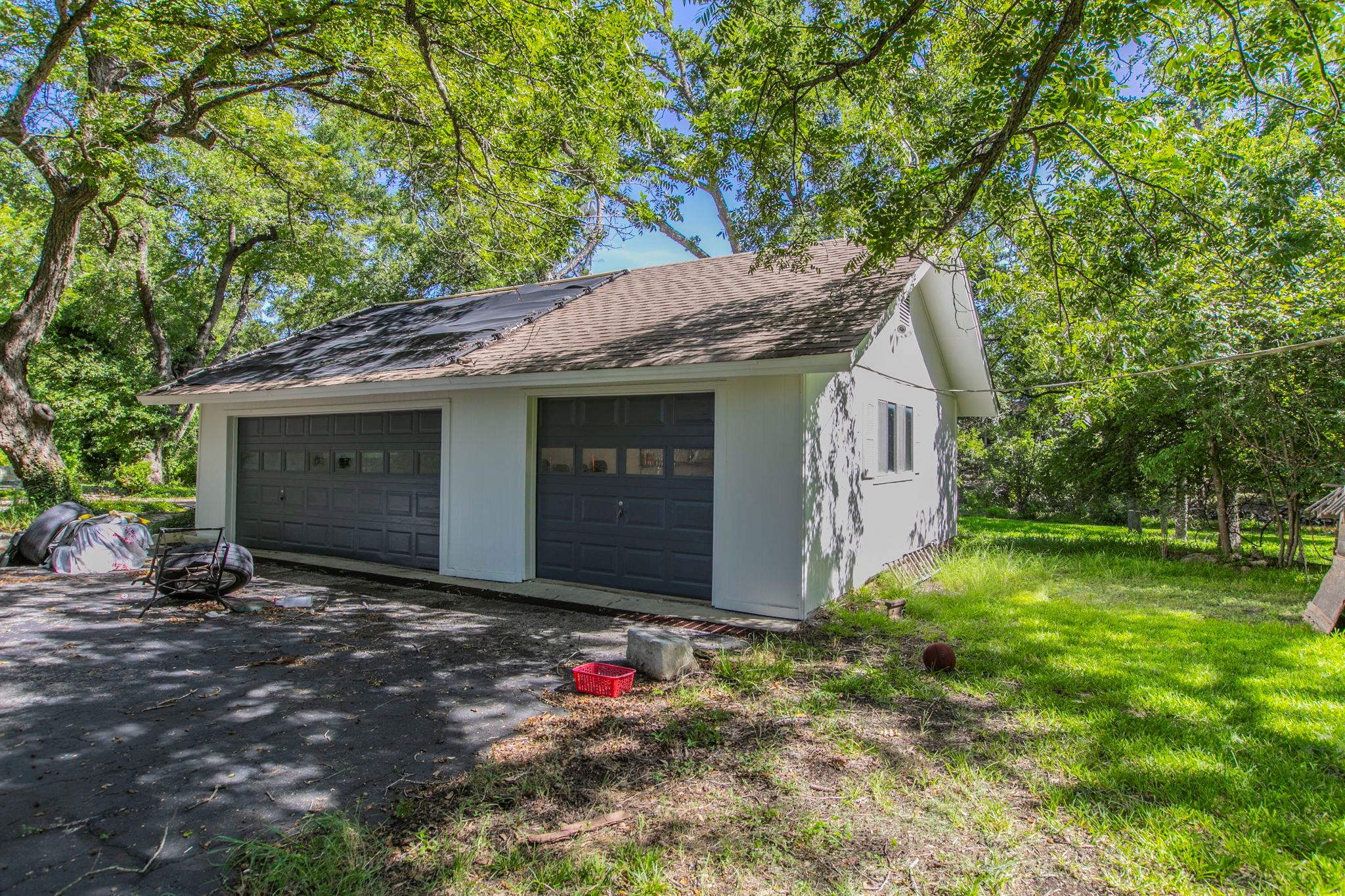 1905 Great Oaks Dr, Round Rock, TX 78681
