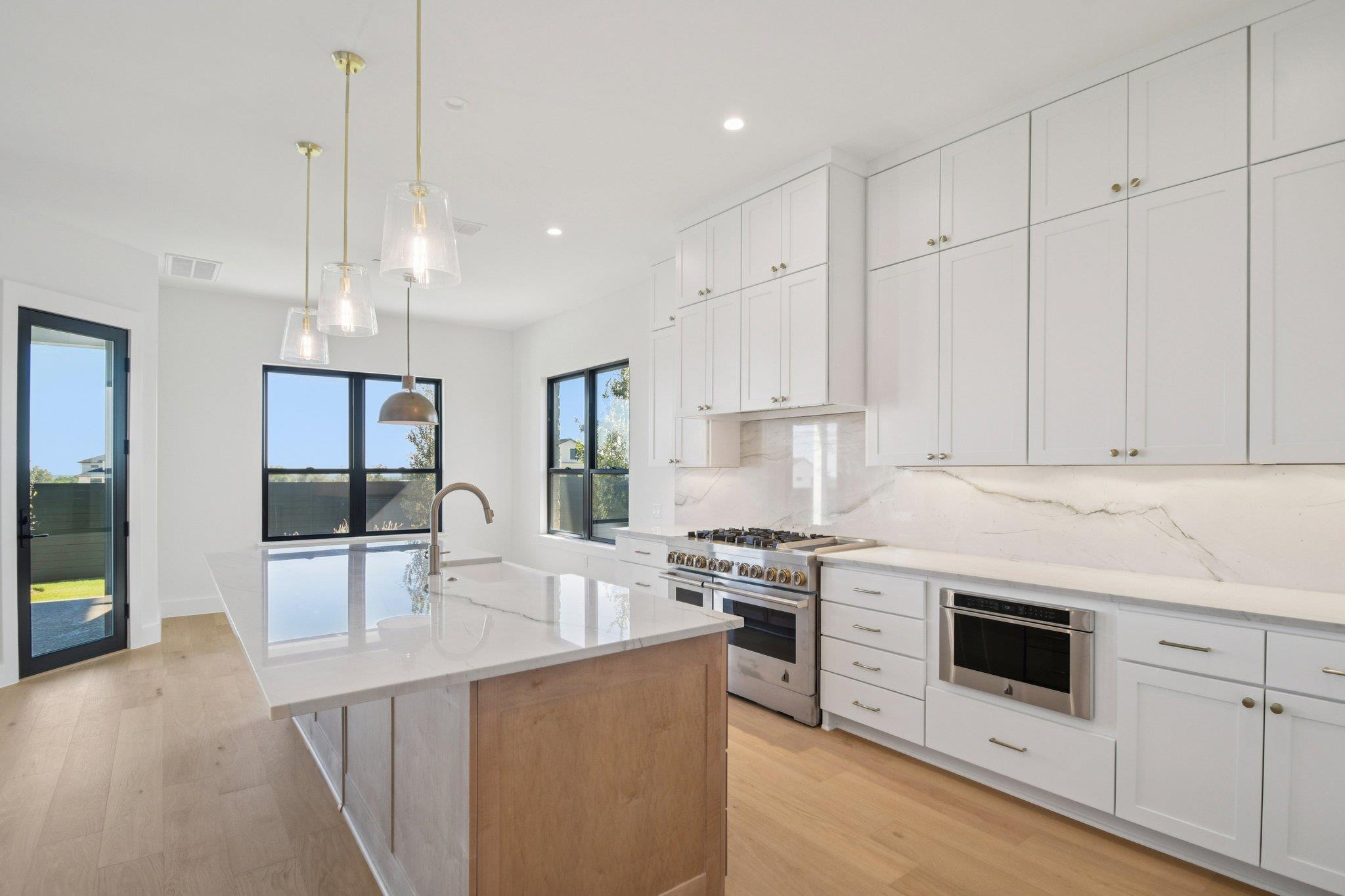 10103 Milky Way Dr, Austin, TX 78730